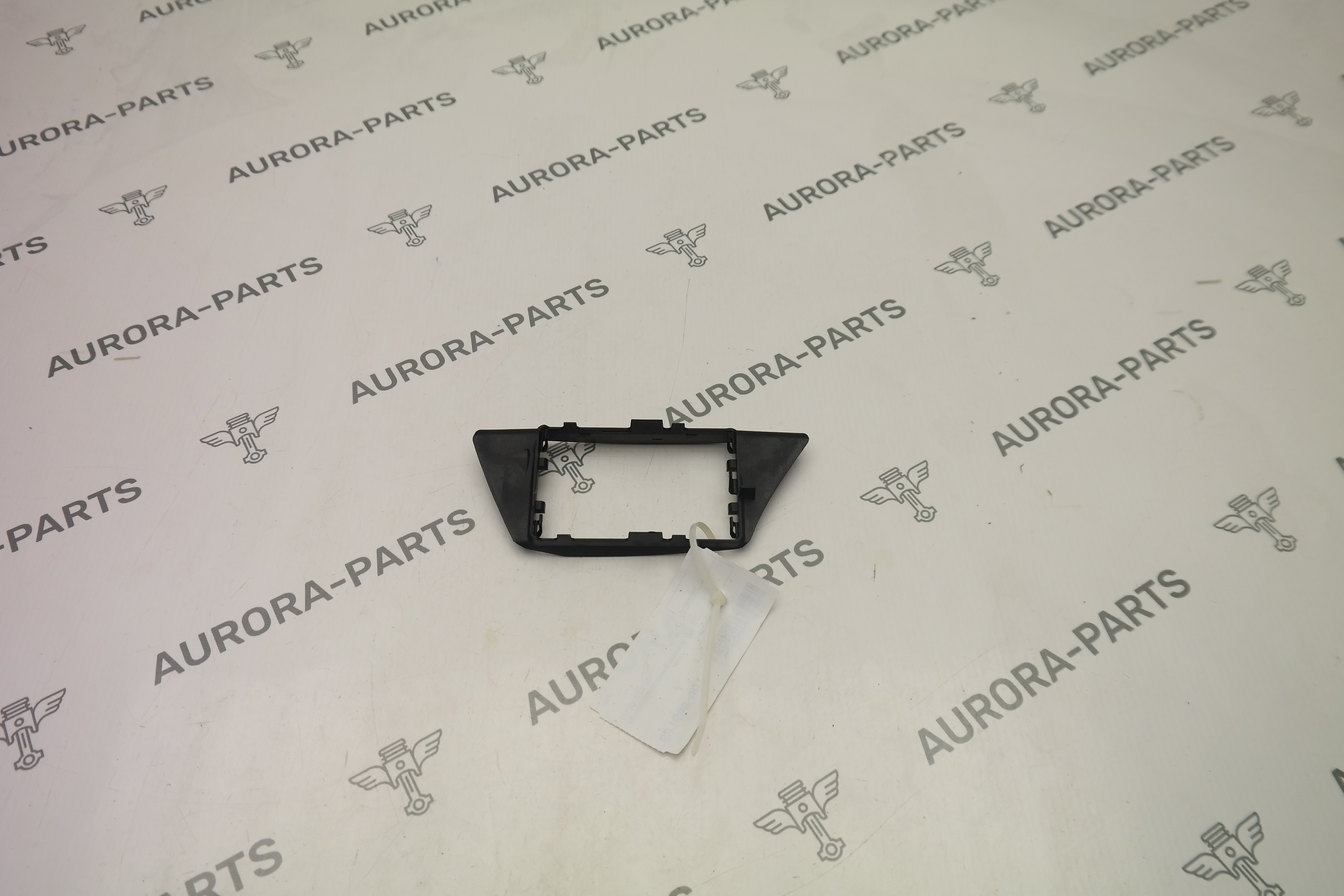 Кронштейн датчика мертвых зон LH BMW X4