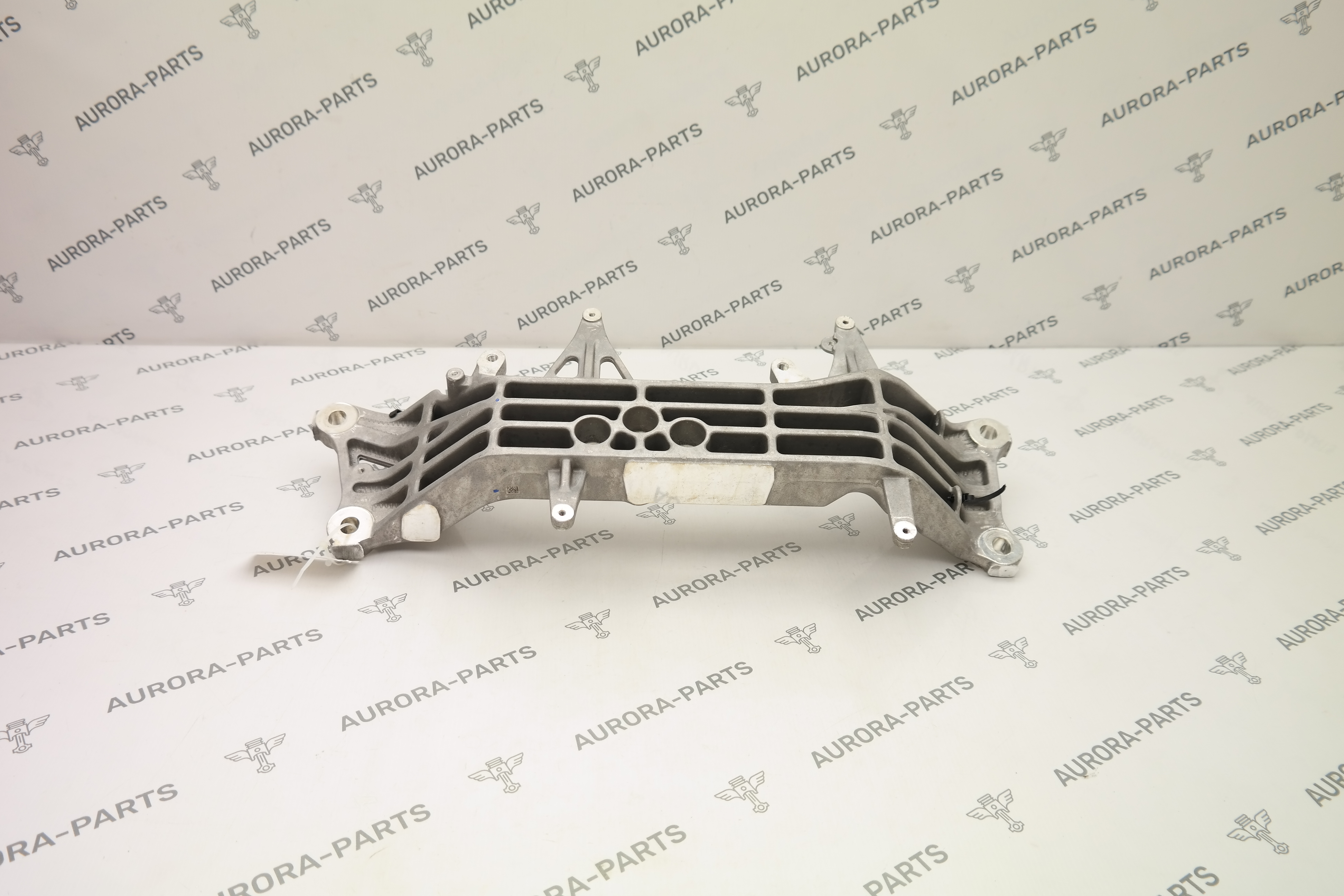 Траверса АКПП средняя Land Rover Range Rover Sport