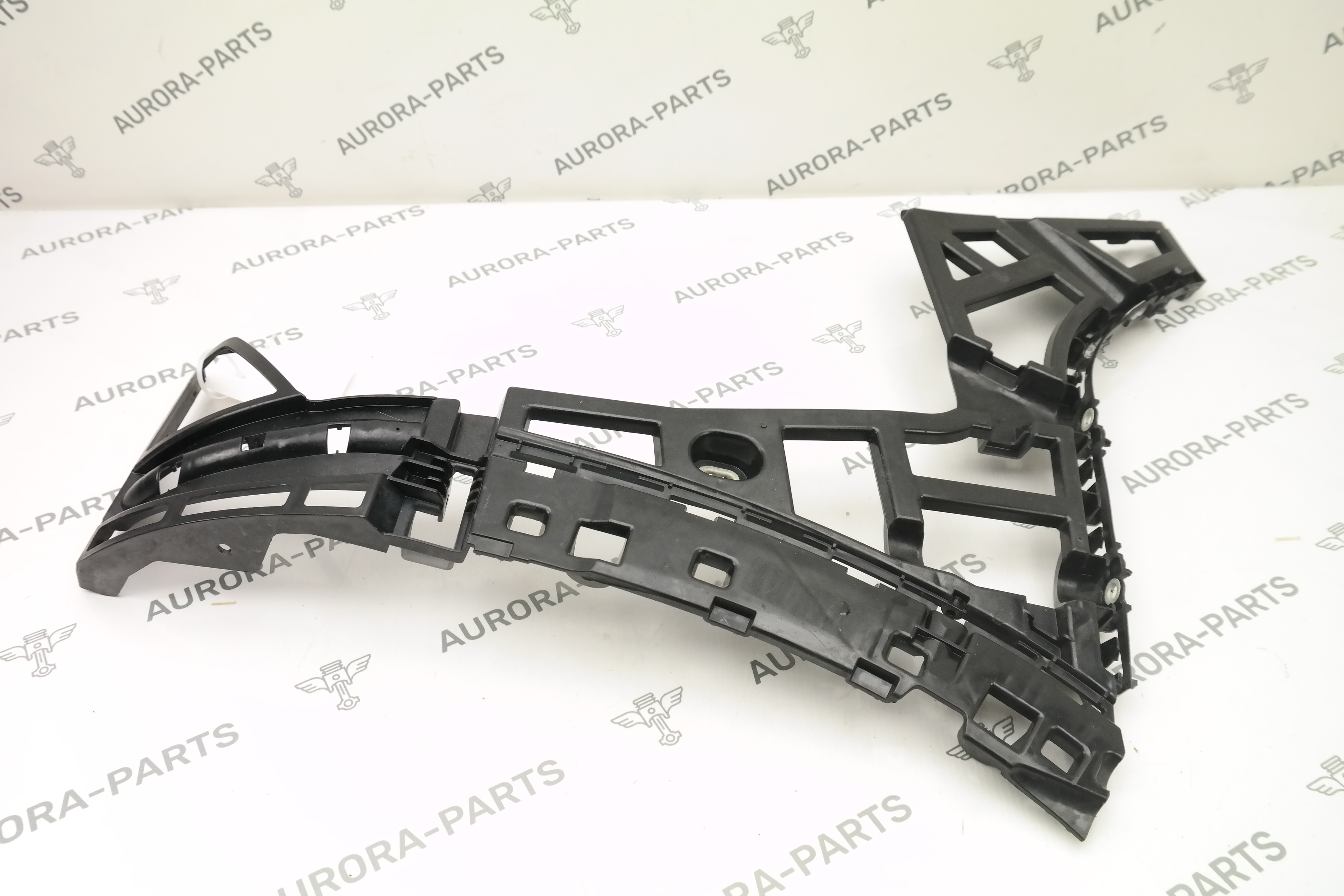 Кронштейн заднего бампера RH Mercedes GL/GLS