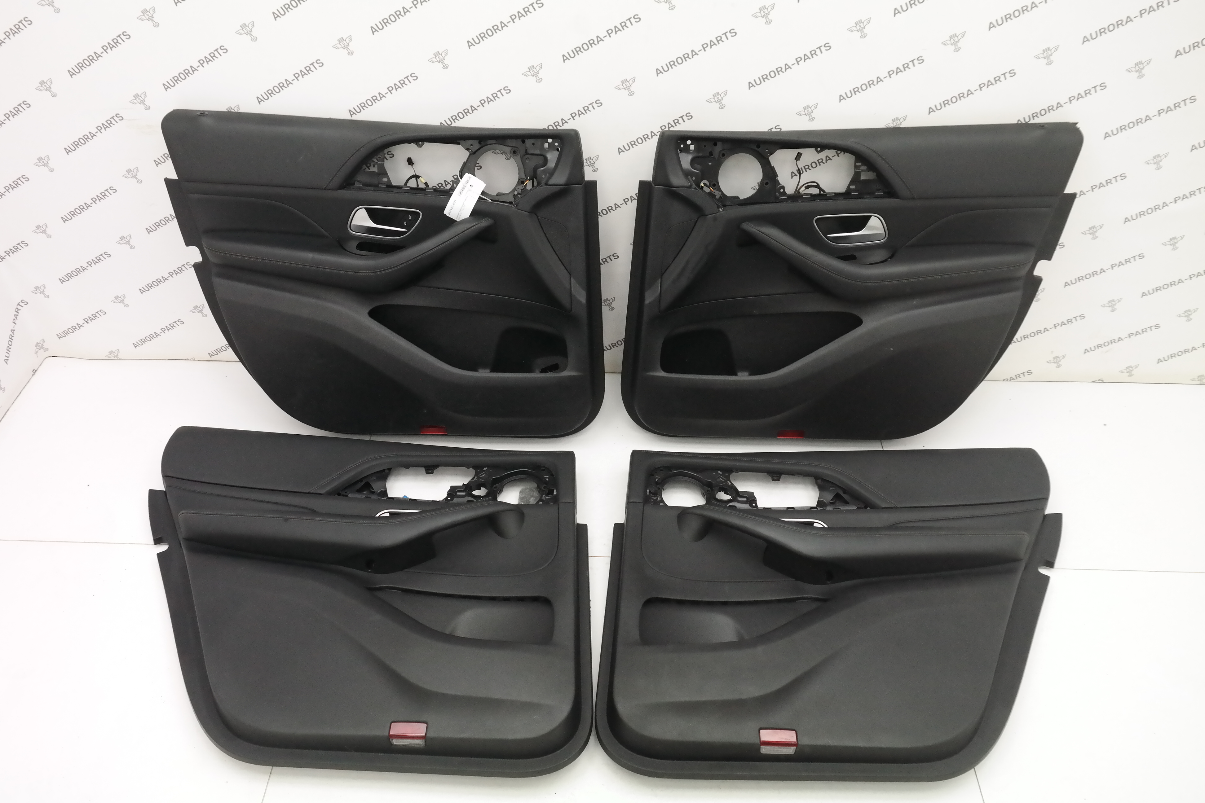 Комплект дверных карт (черная кожа) Mercedes GL/GLS