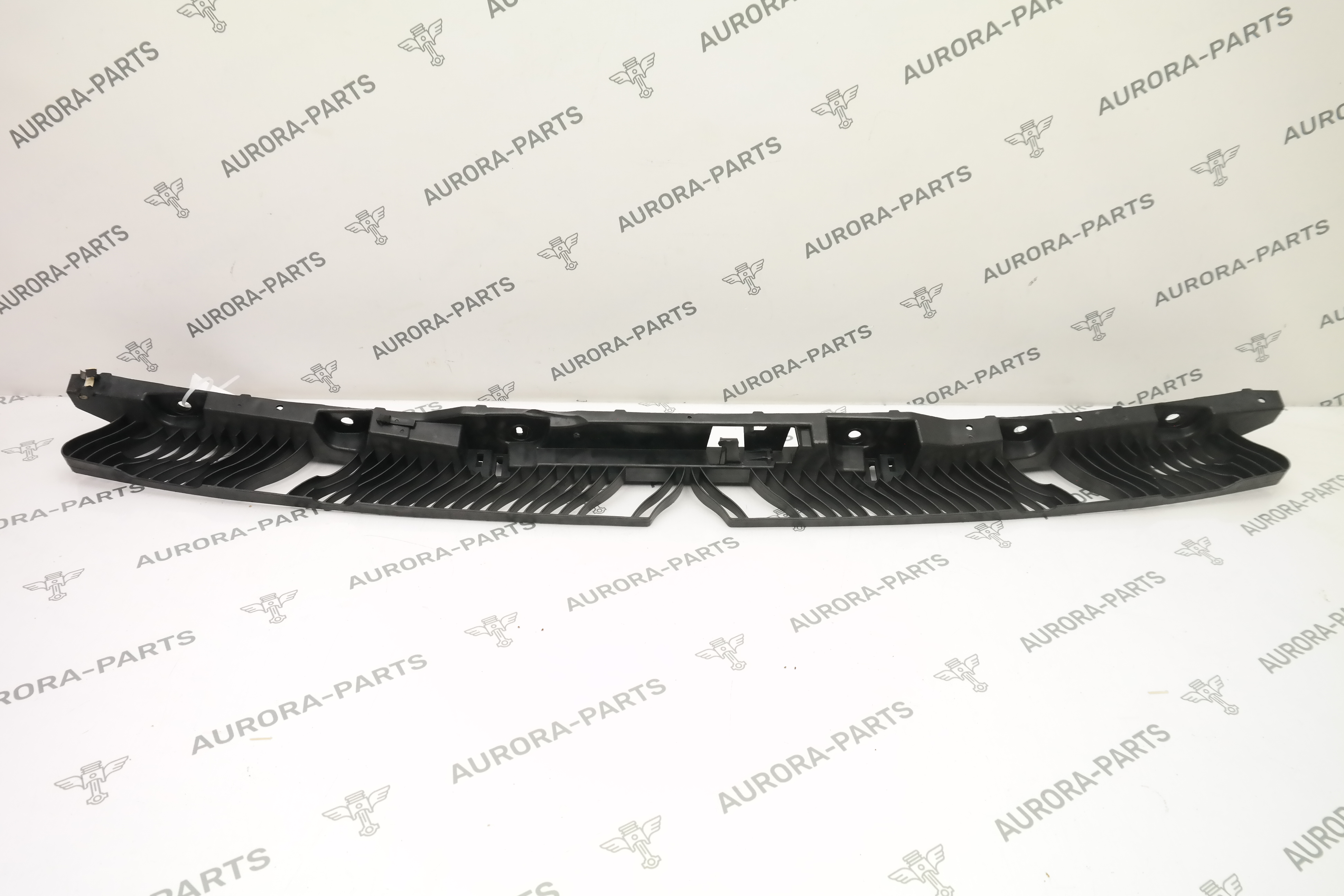 Кронштейн крепления заднего бампера VW Tiguan