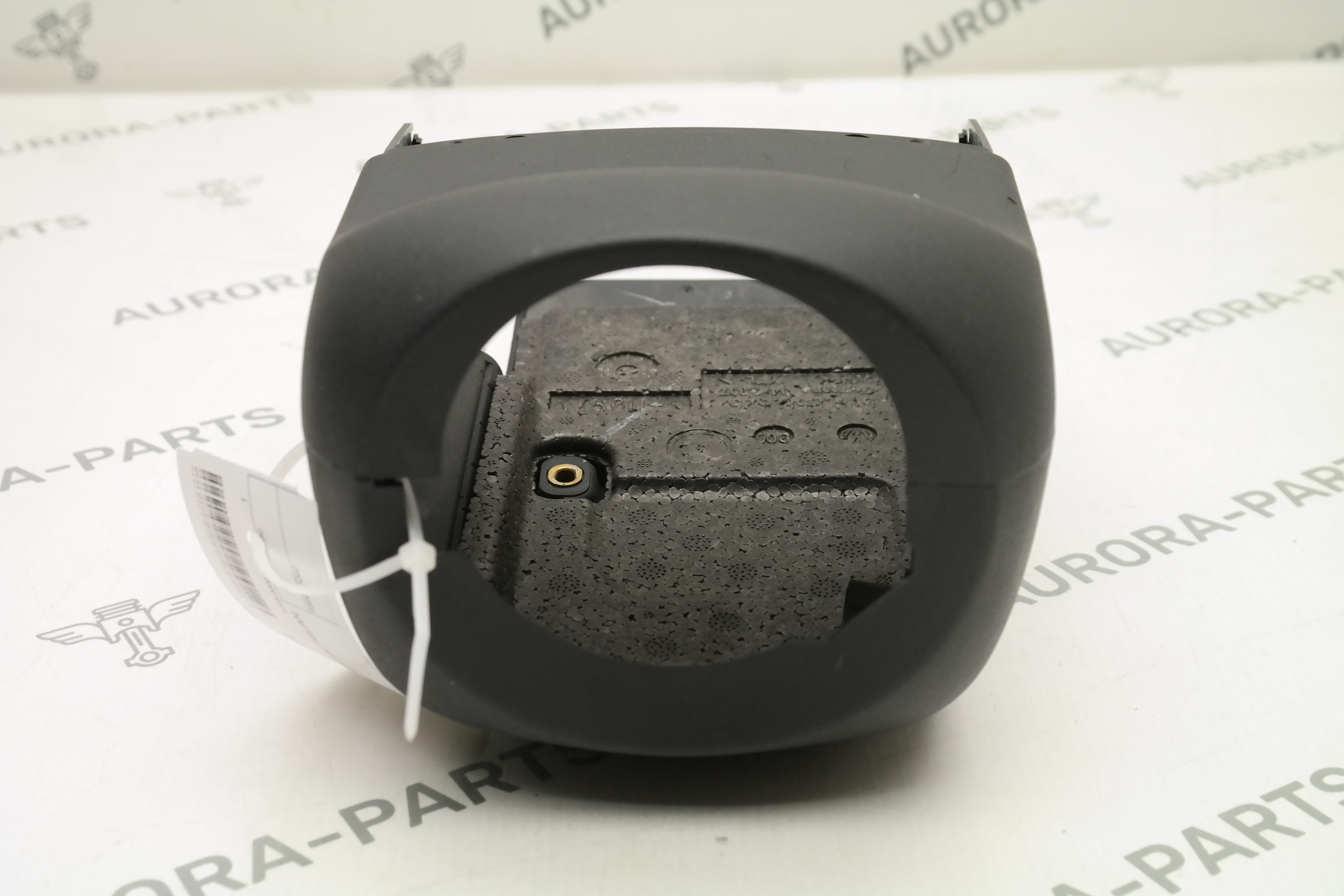 Кожух рулевой колонки VW Tiguan