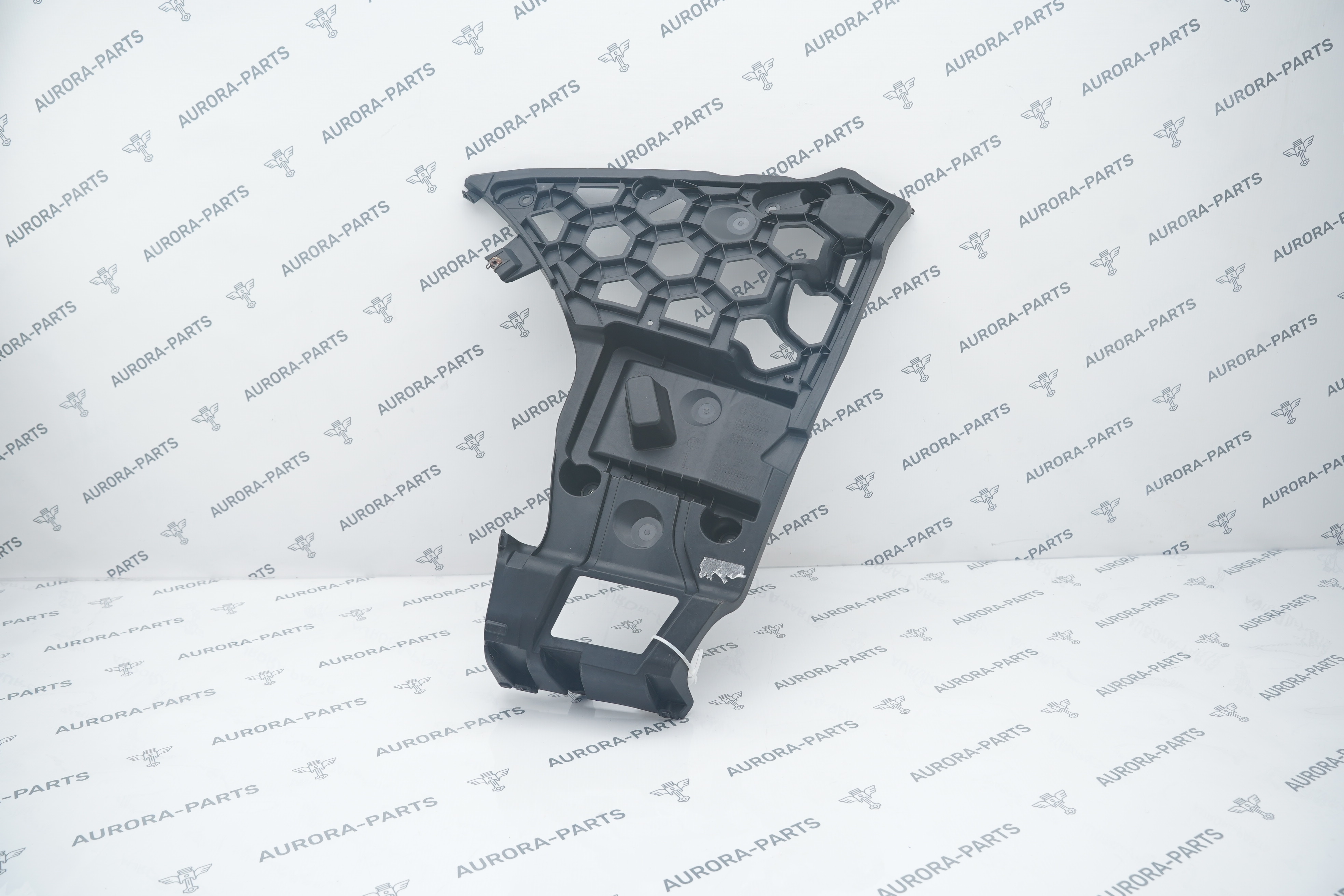 Кронштейн крепления заднего бампера LH BMW X6