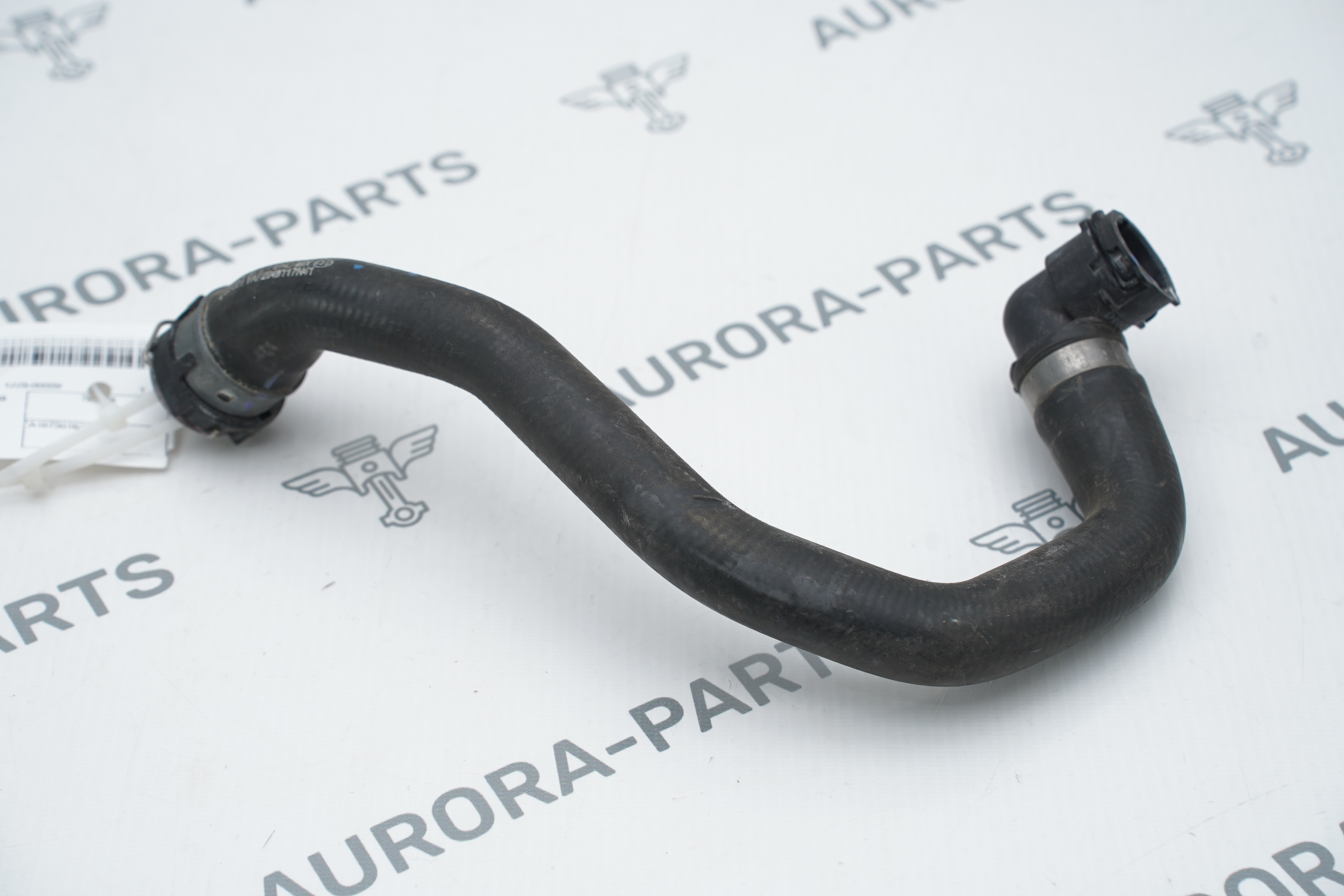 Патрубок системы охлаждения Mercedes GL/GLS