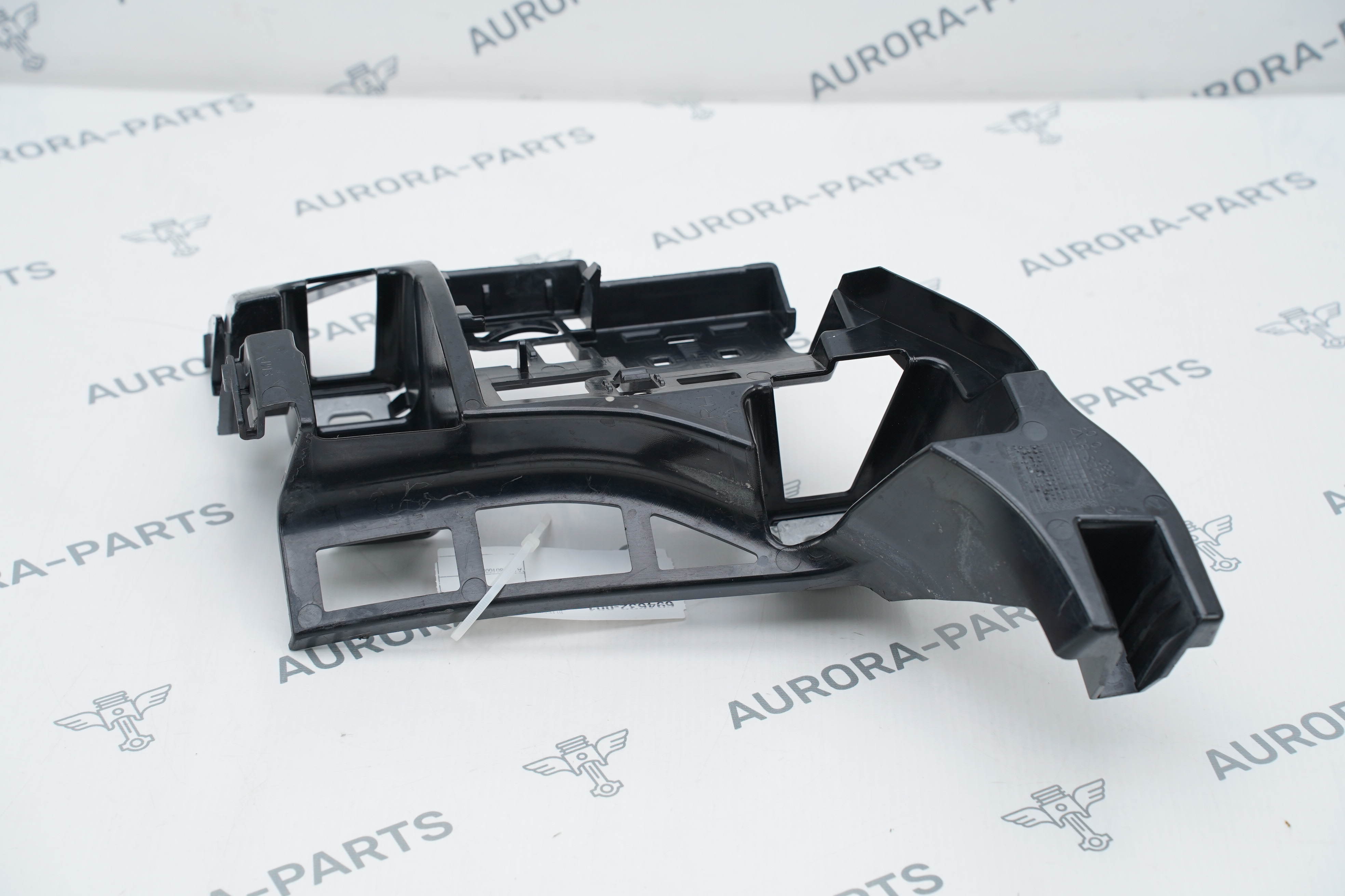 Кронштейн заднего бампера RH Mercedes GL/GLS