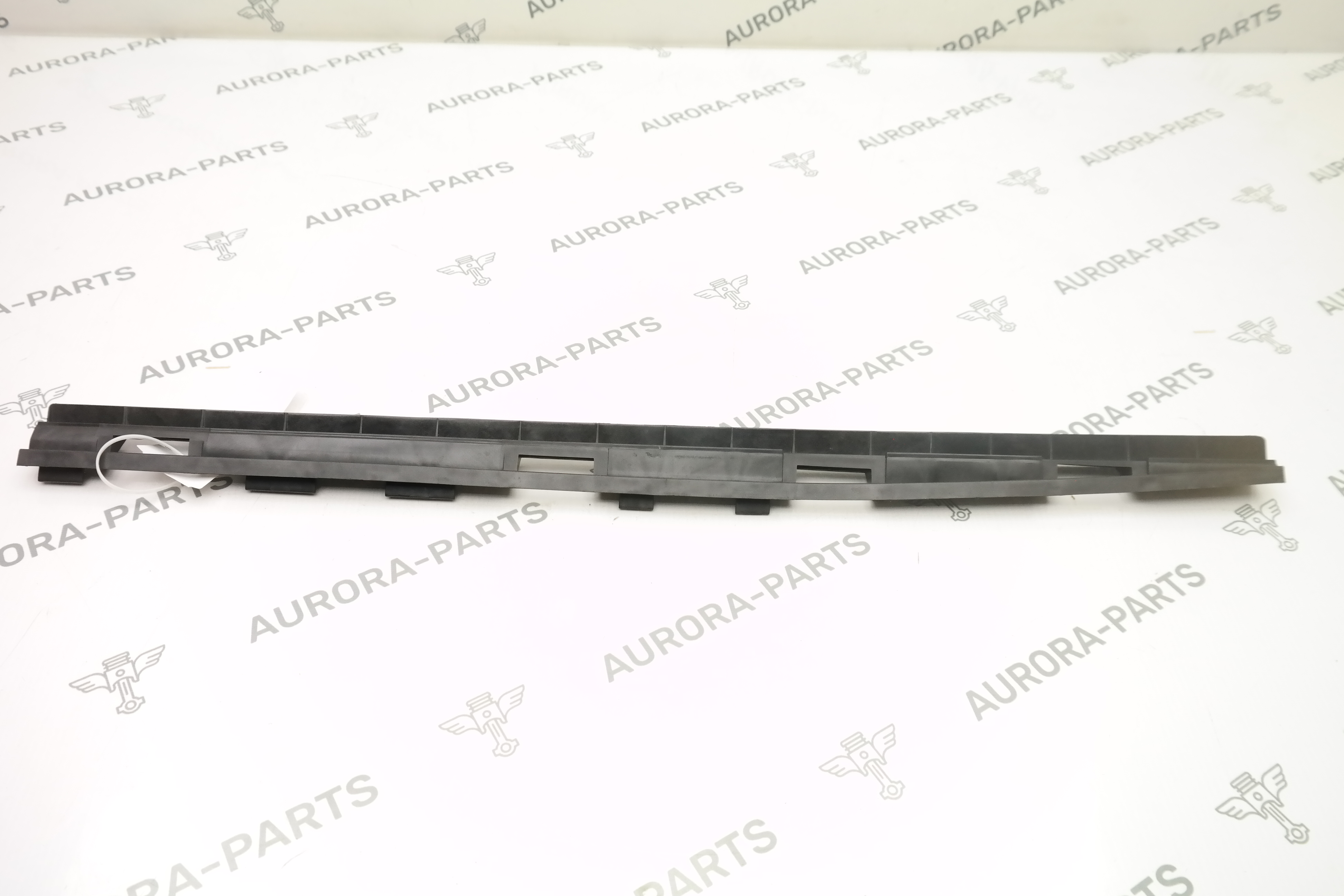 Кронштейн накладки порога RH Mercedes GL/GLS