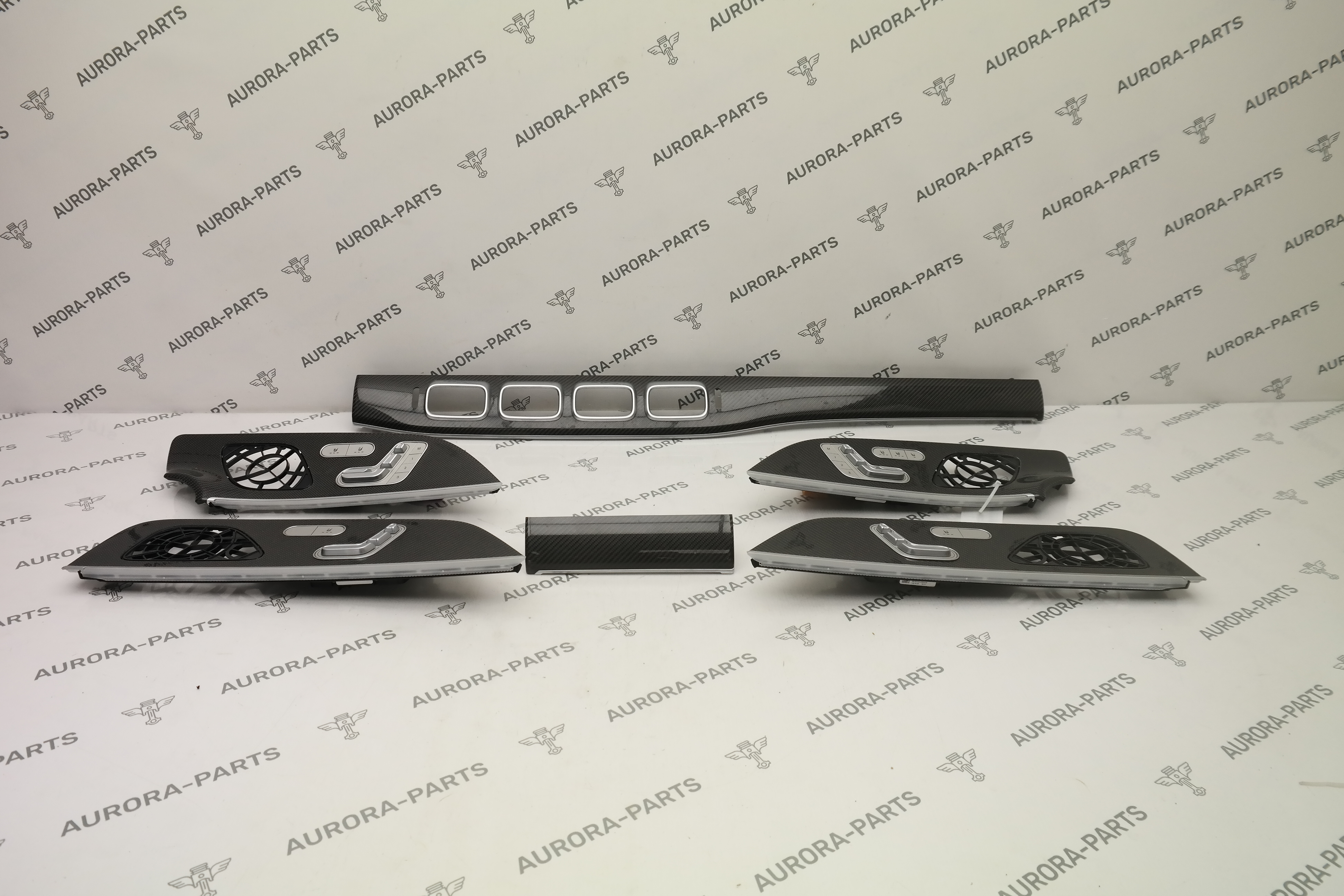 Комплект декоративных накладок салона карбон Mercedes GL/GLS