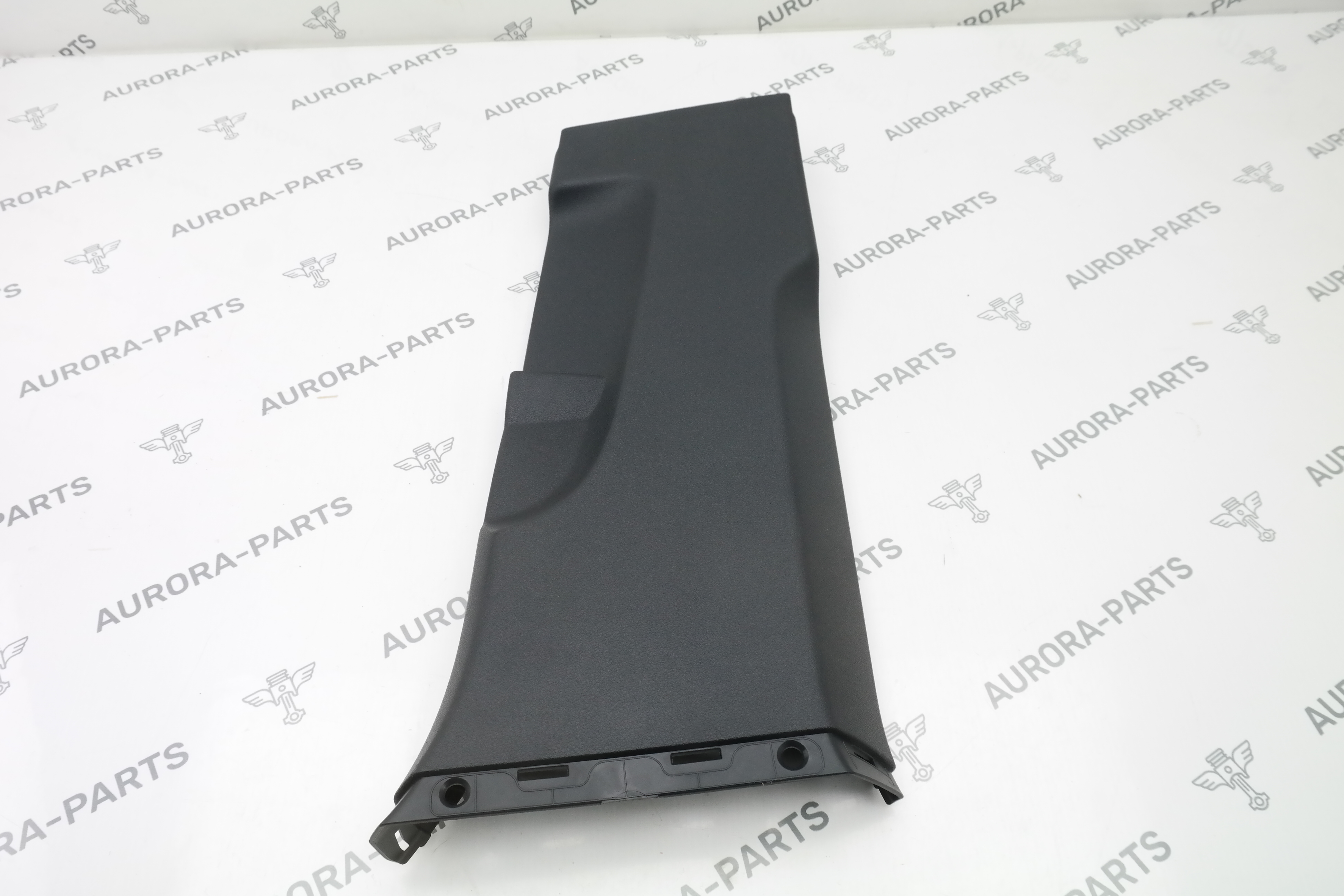 Обшивка стойки B нижняя RH Audi Q3