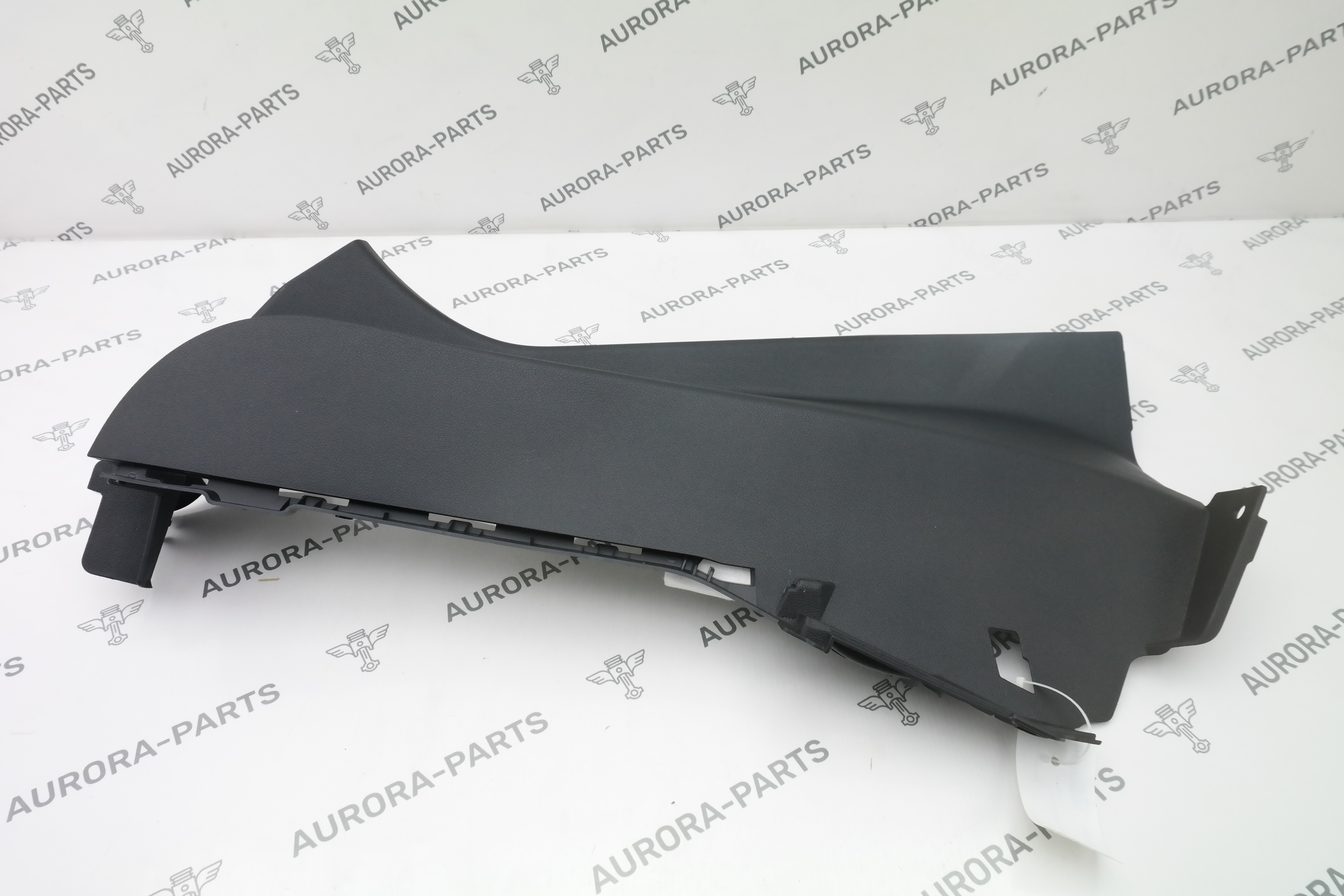 Обшивка багажника LH Audi Q3