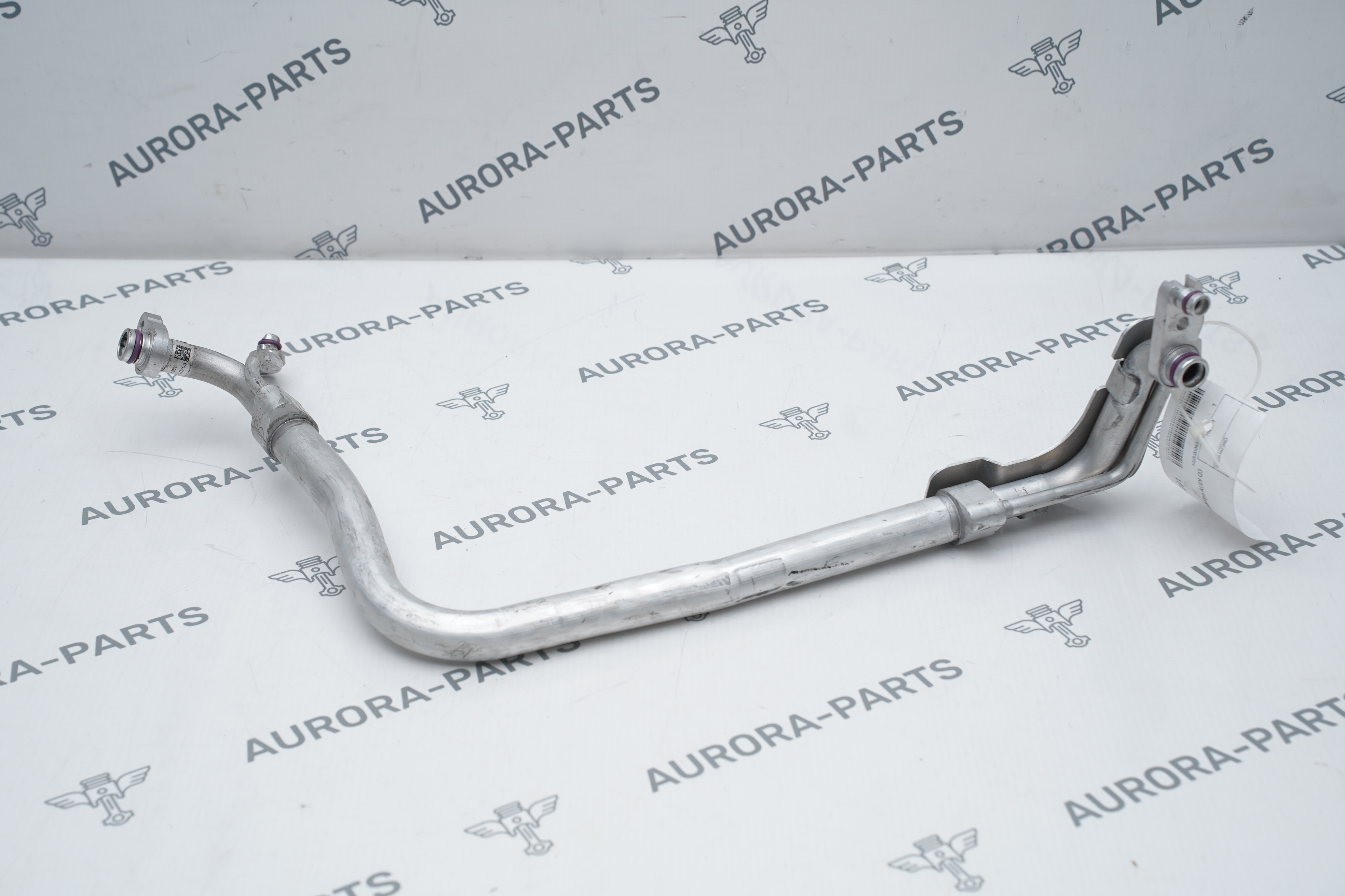 Трубка кондиционера (с дефектом) Audi Q3