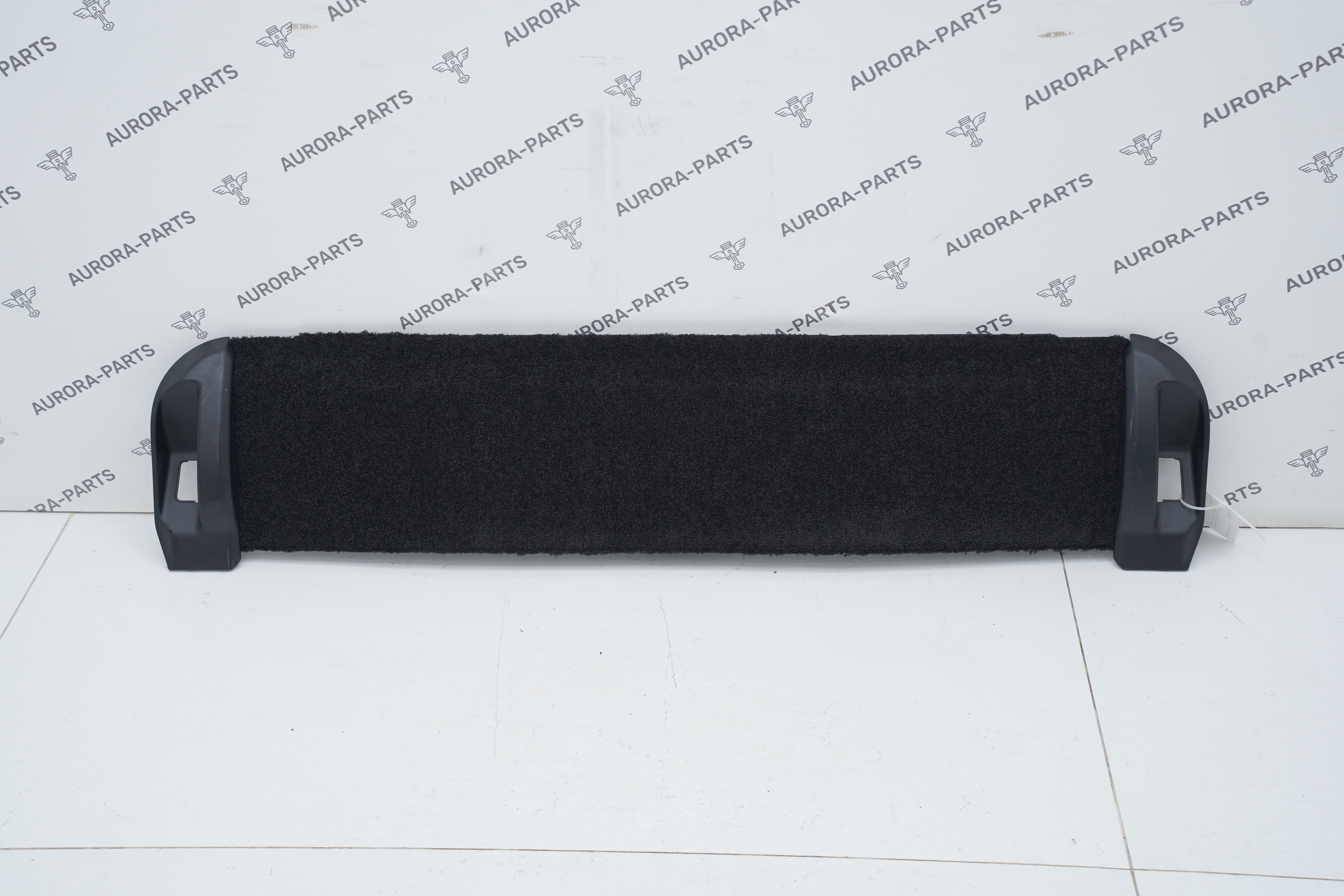 Обшивка крышки багажника нижняя Land Rover Range Rover 30DDTX