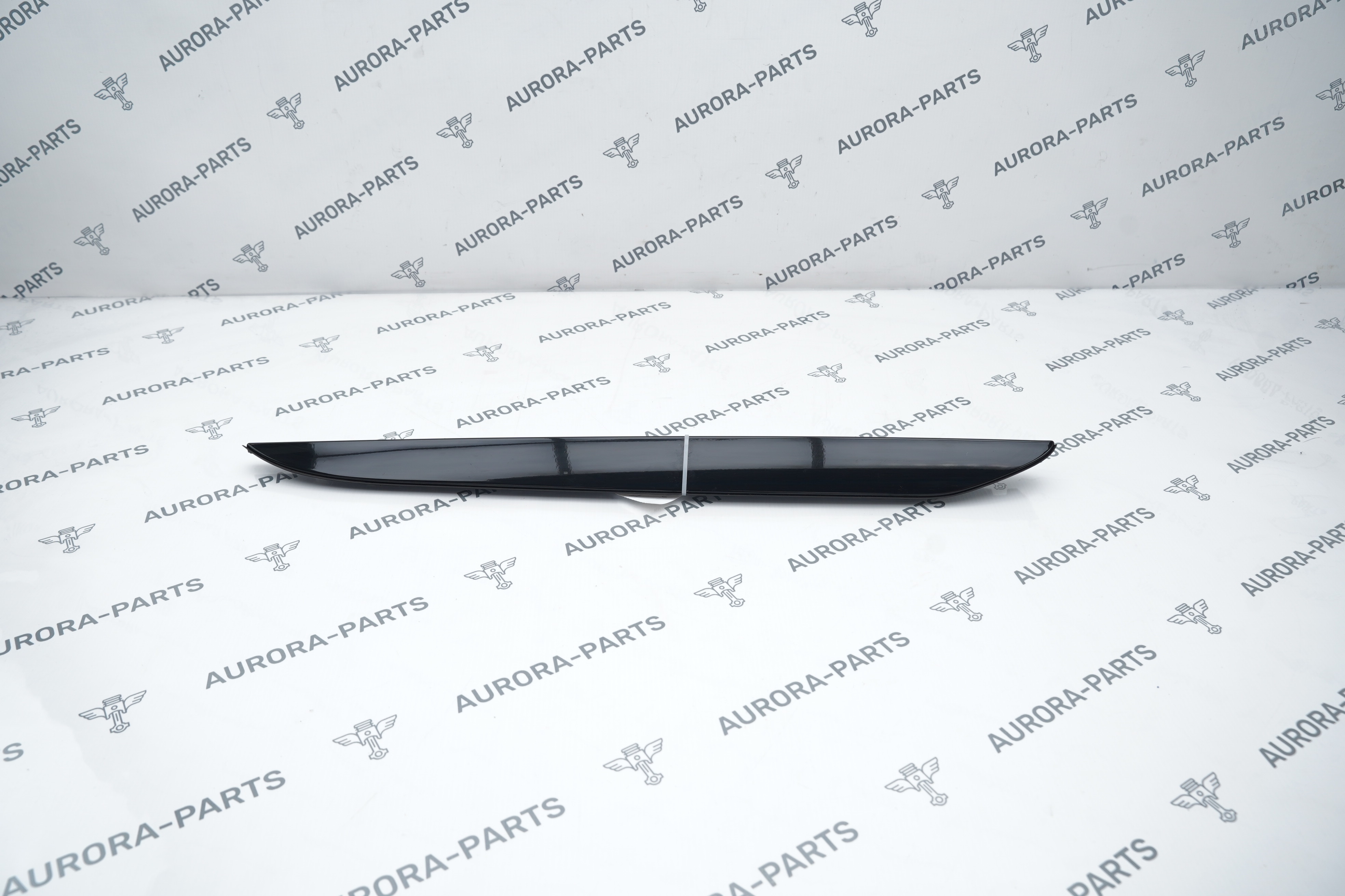 Накладка стойки D задняя RH BMW X6