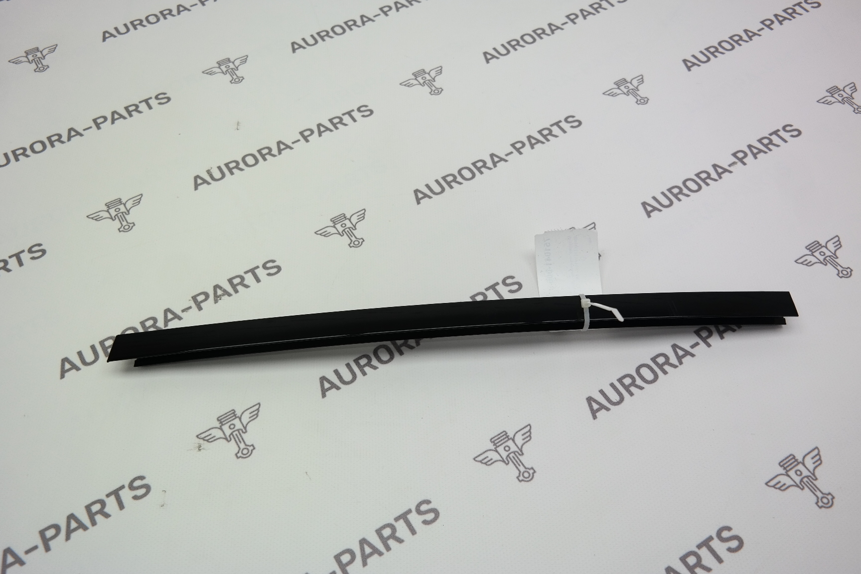 Молдинг перемычка задней двери LH Mercedes ML/GLE