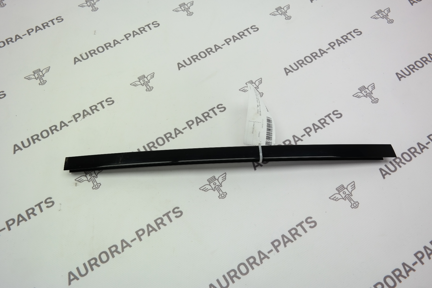 Молдинг перемычка задней двери RH Mercedes ML/GLE