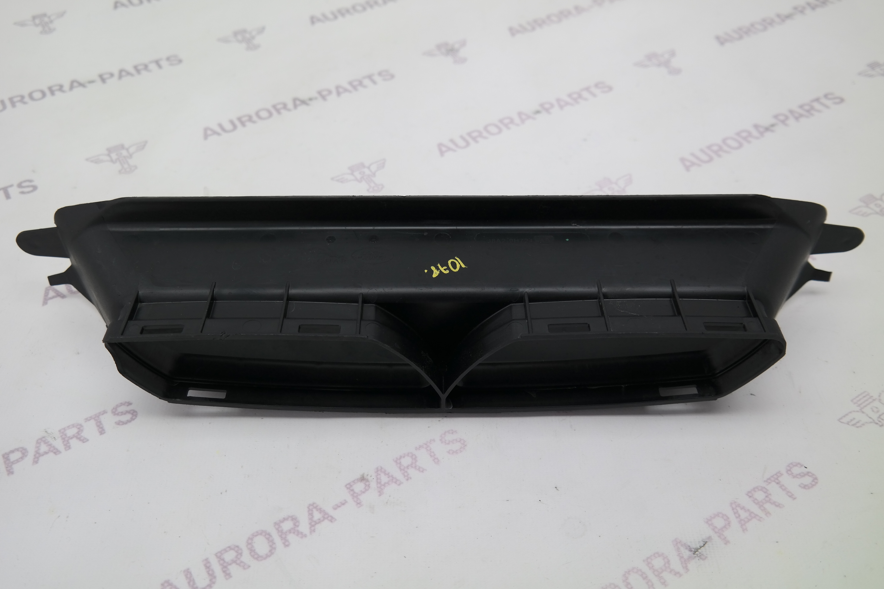 Воздуховод передней панели Land Rover Range Rover Velar