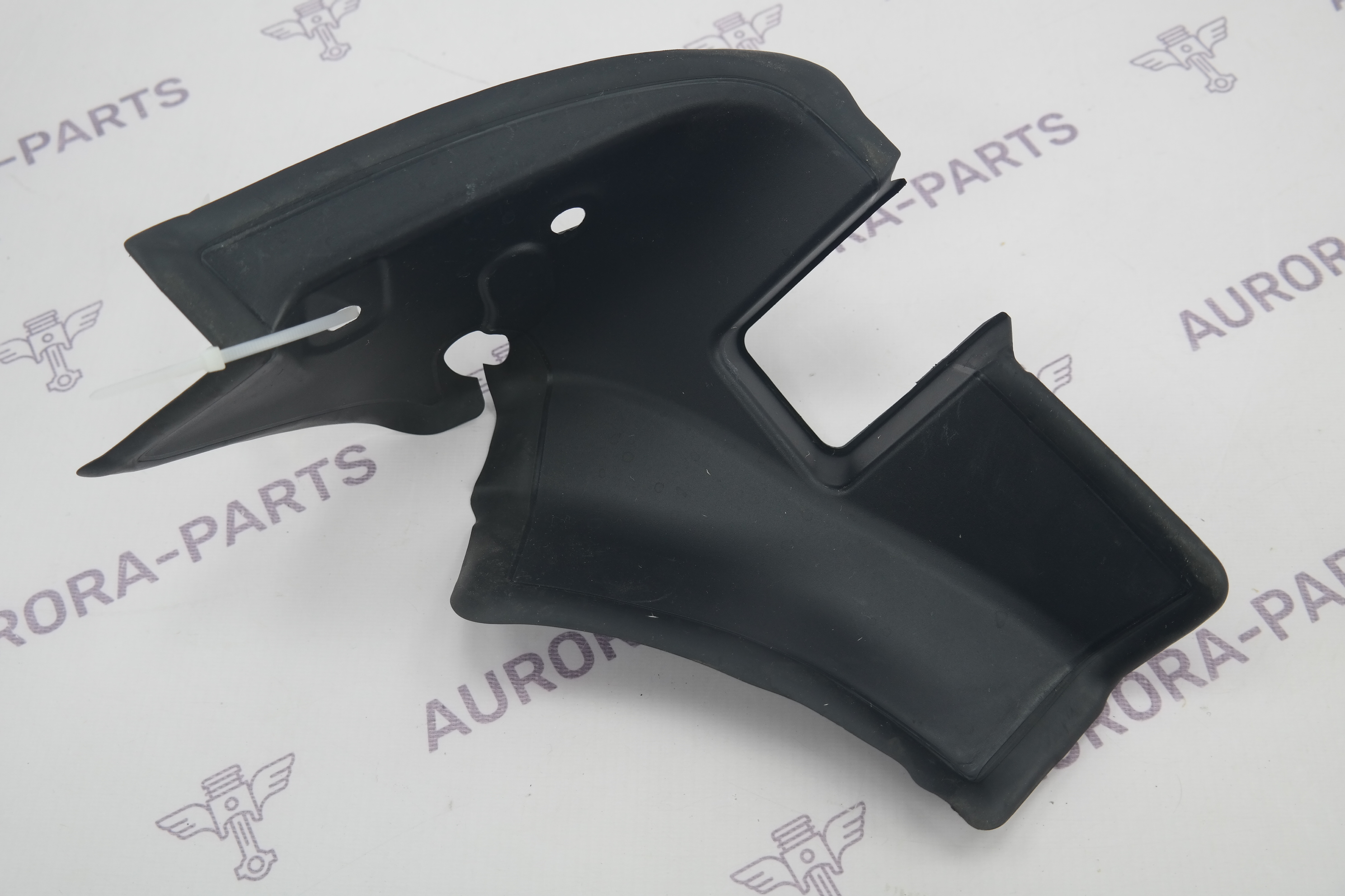 Крышка петли крышки багажника LH Land Rover Range Rover Velar