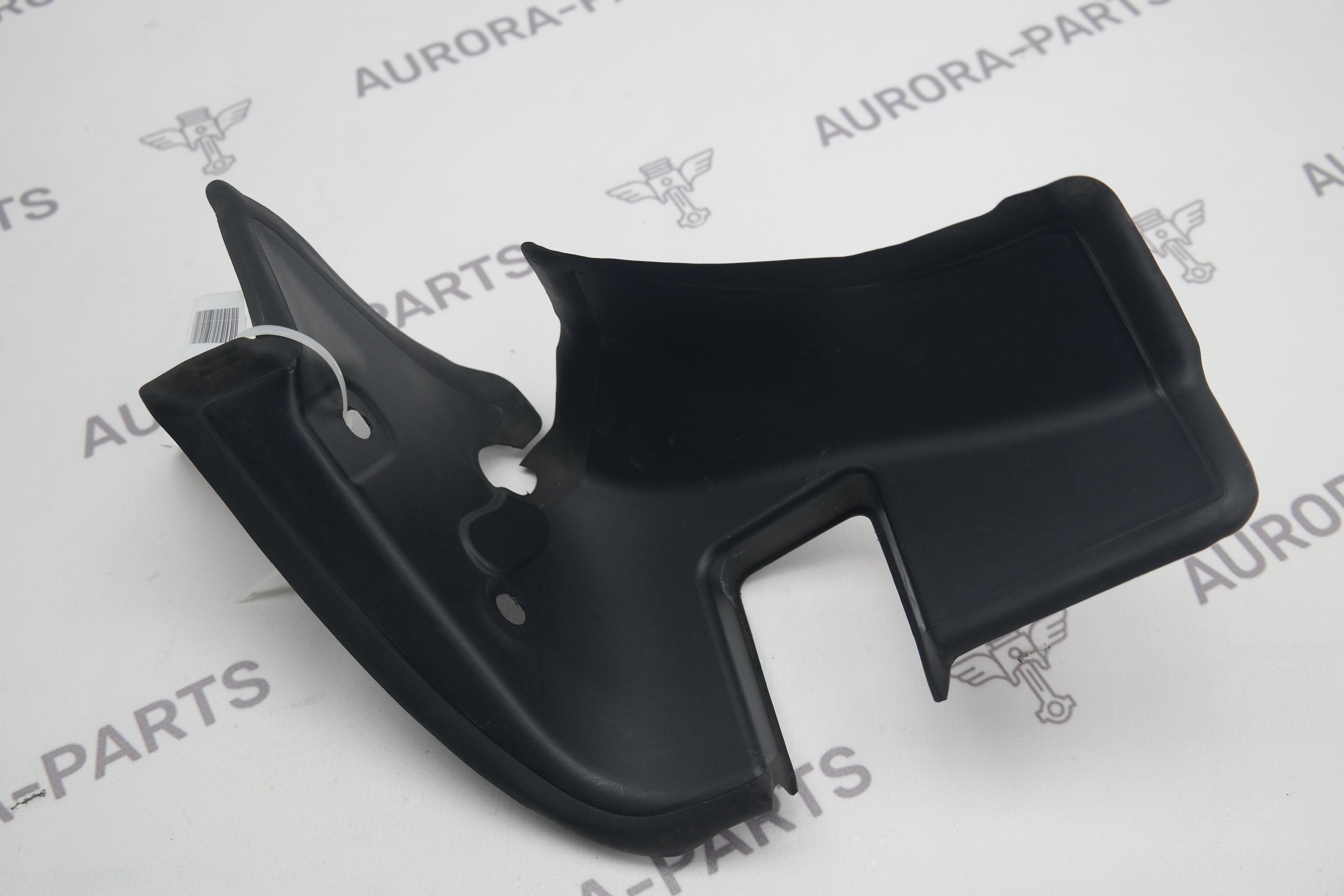 Крышка петли крышки багажника RH Land Rover Range Rover Velar