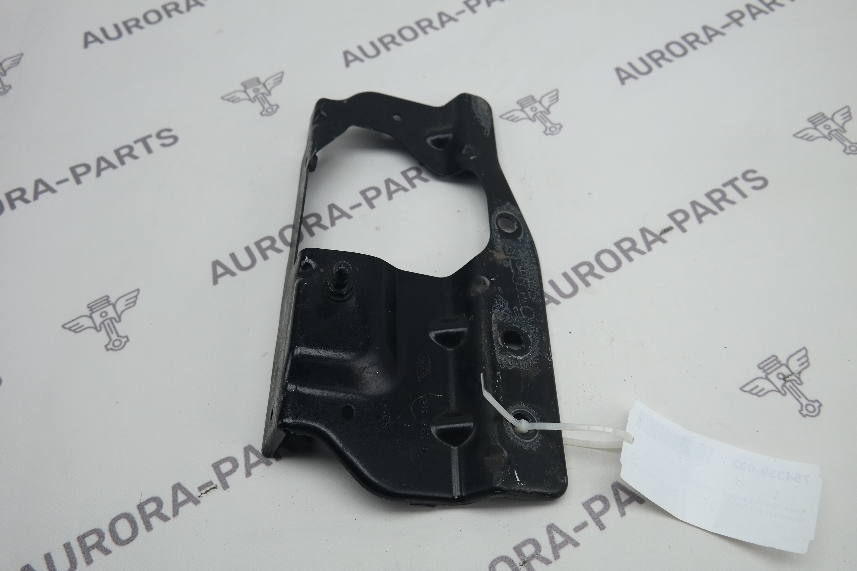 Кронштейн крепления переднего крыла LH Land Rover Range Rover Velar