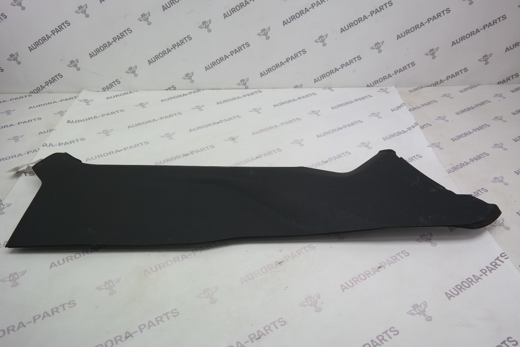 Накладка боковая центральной консоли RH Land Rover Range Rover Velar