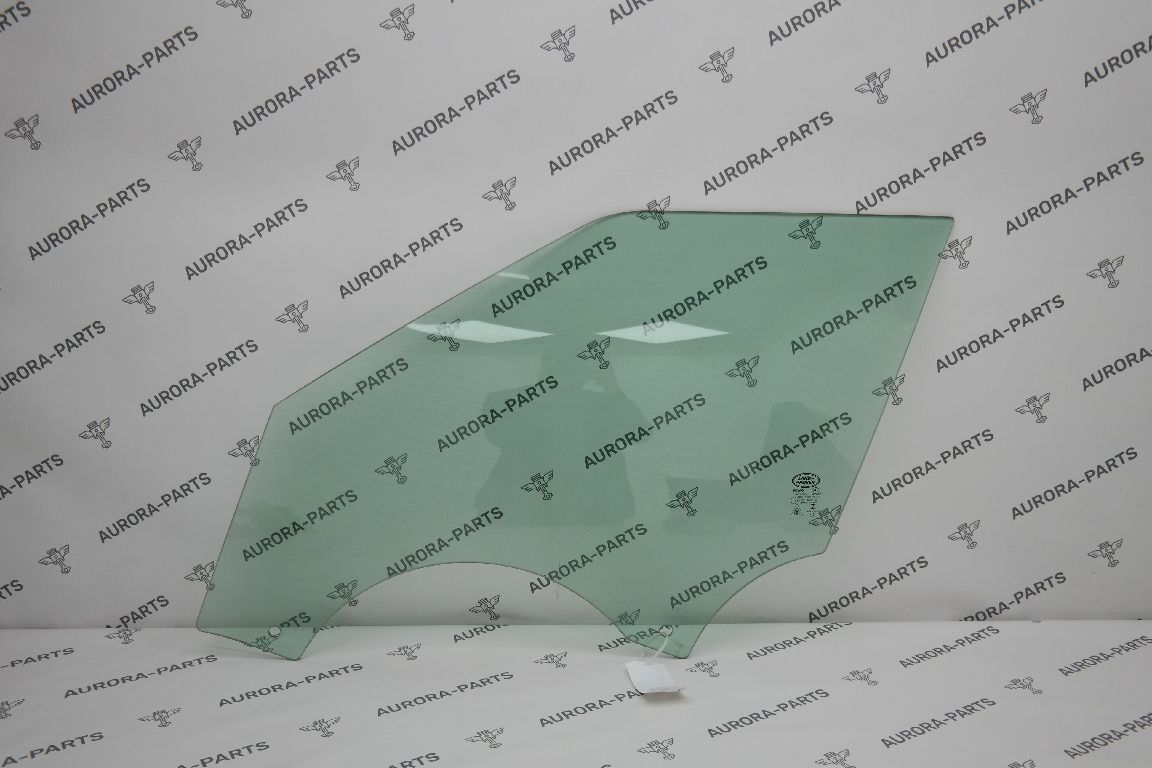 Стекло передней двери LH Land Rover Range Rover Velar