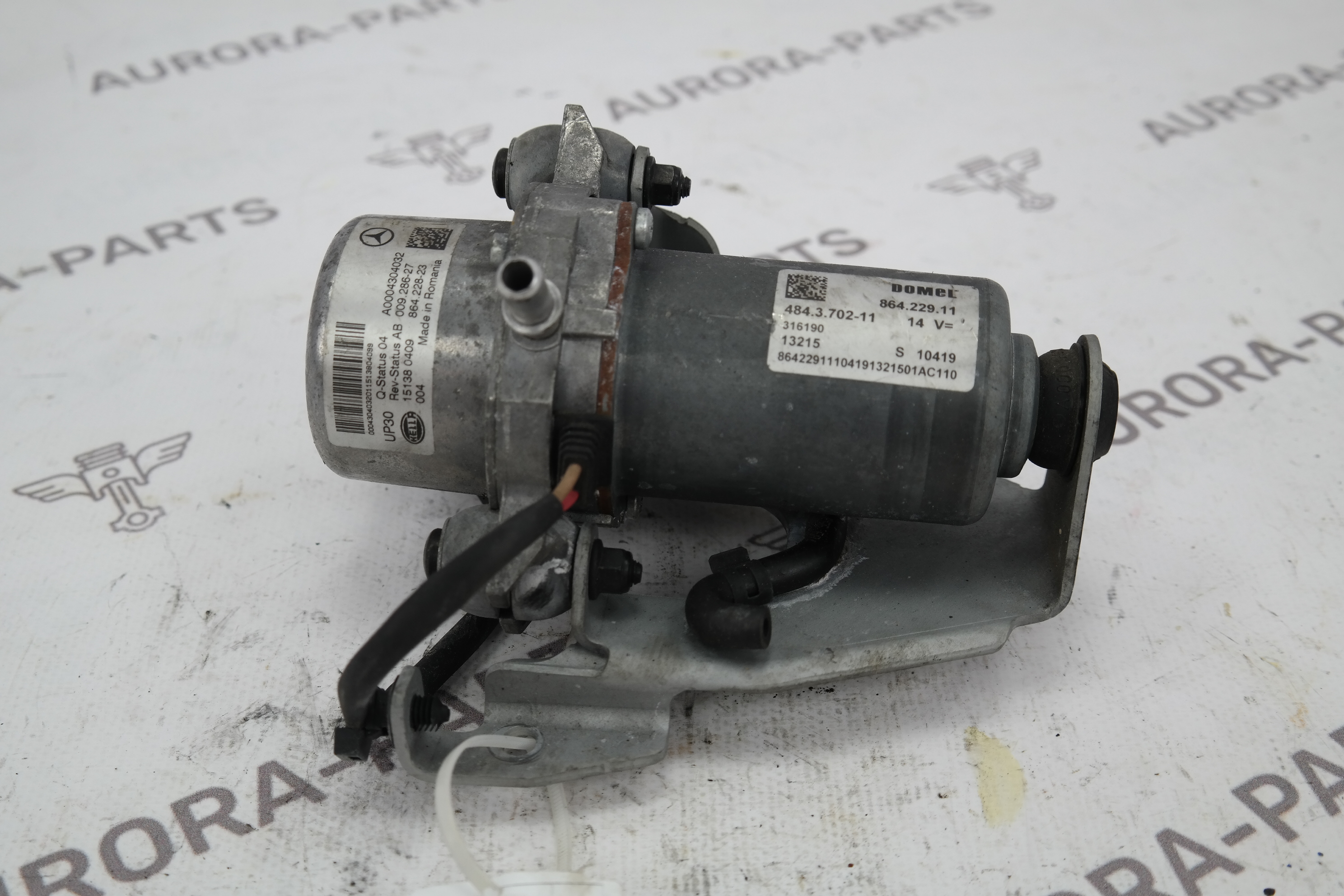 Насос вакуумный (электрический) Mercedes C-Klasse