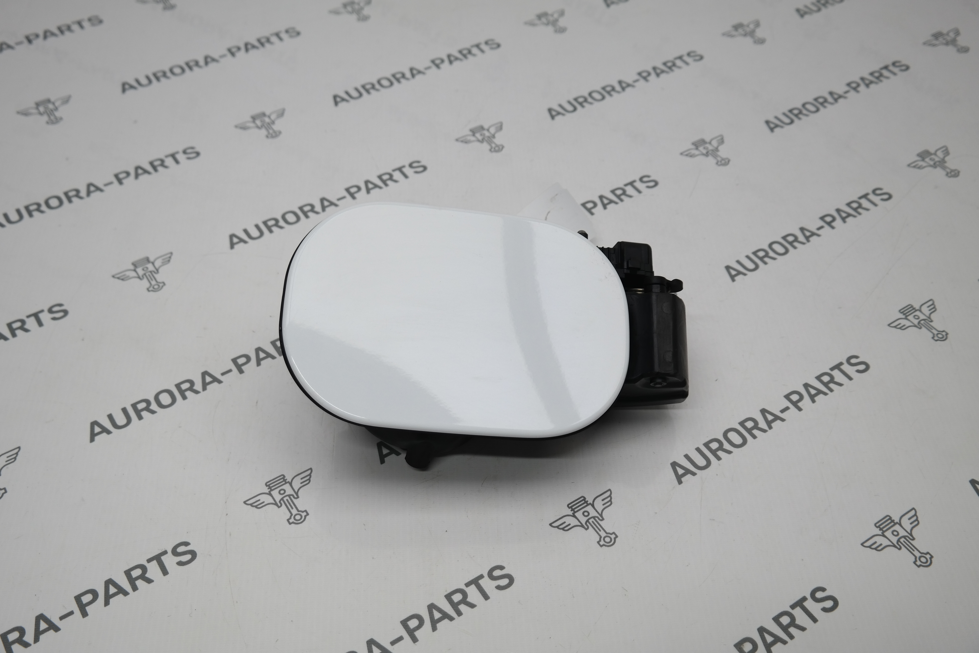 Лючок топливного бака в сборе с корпусом Land Rover Range Rover 30DDTX