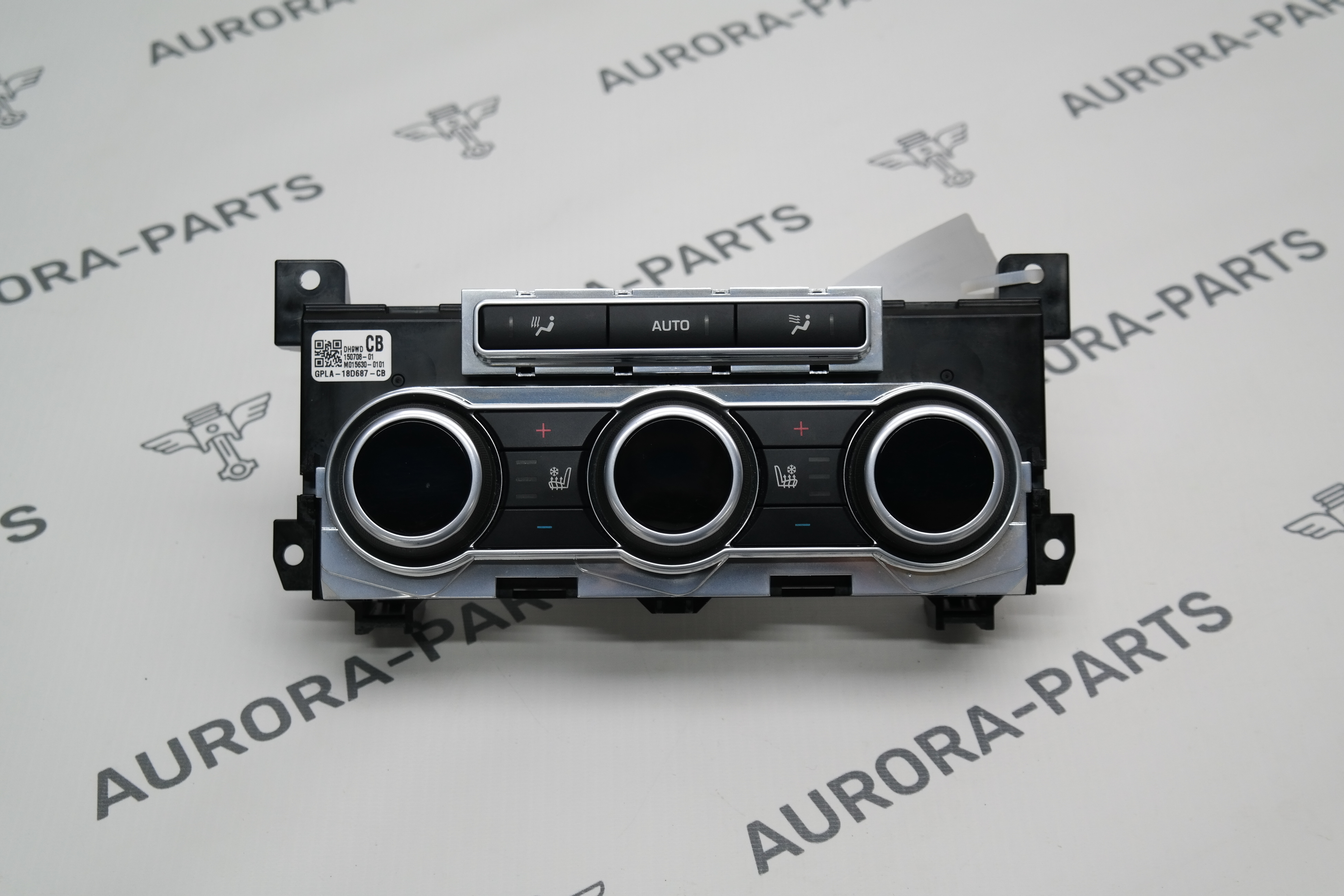 Блок кнопок управления климатконтролем задних пассажиров Land Rover Range Rover 30DDTX