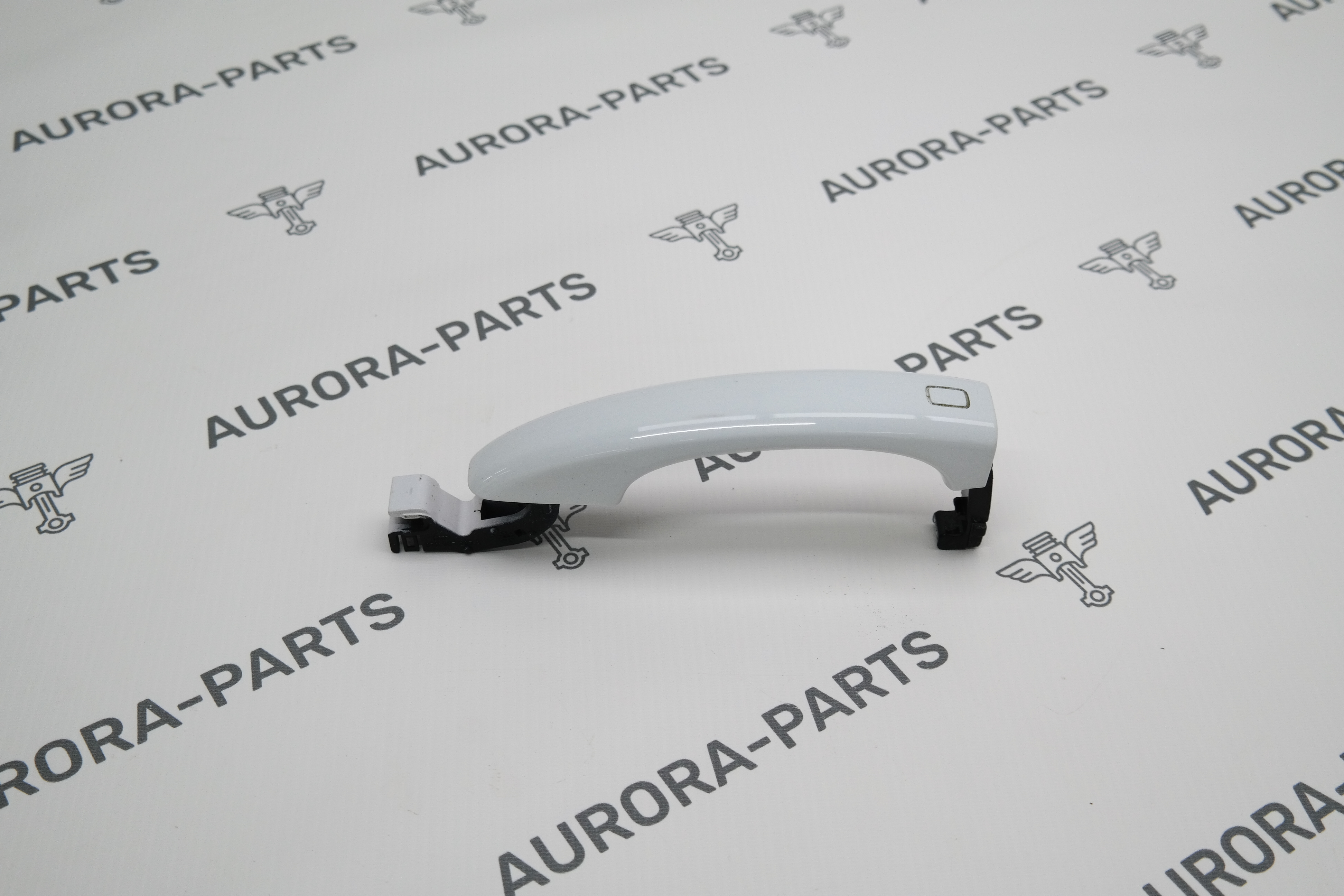 Ручка двери наружняя (не безключевой доступ) Audi Q3