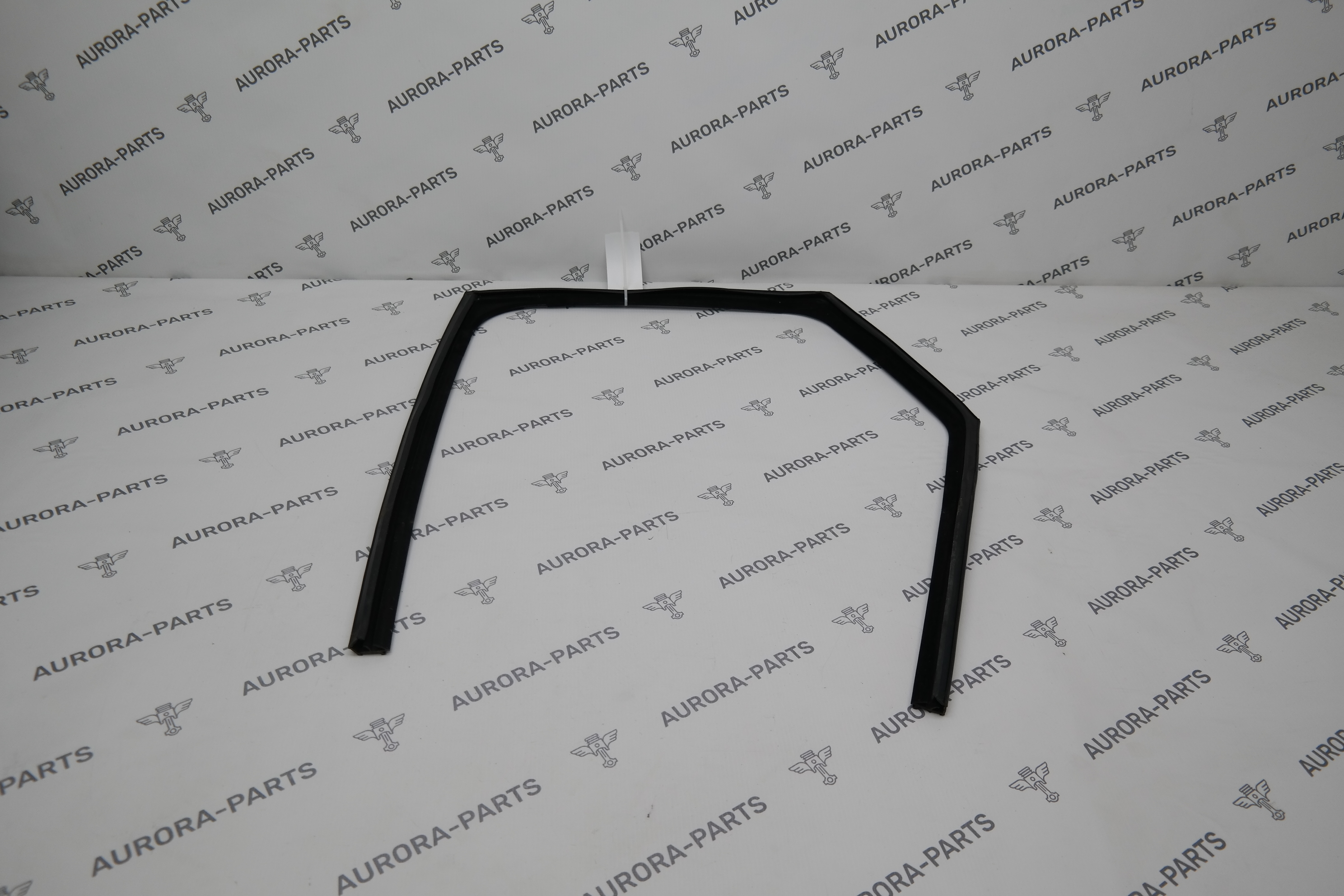 Направляющая стекла задней двери LH Land Rover Discovery