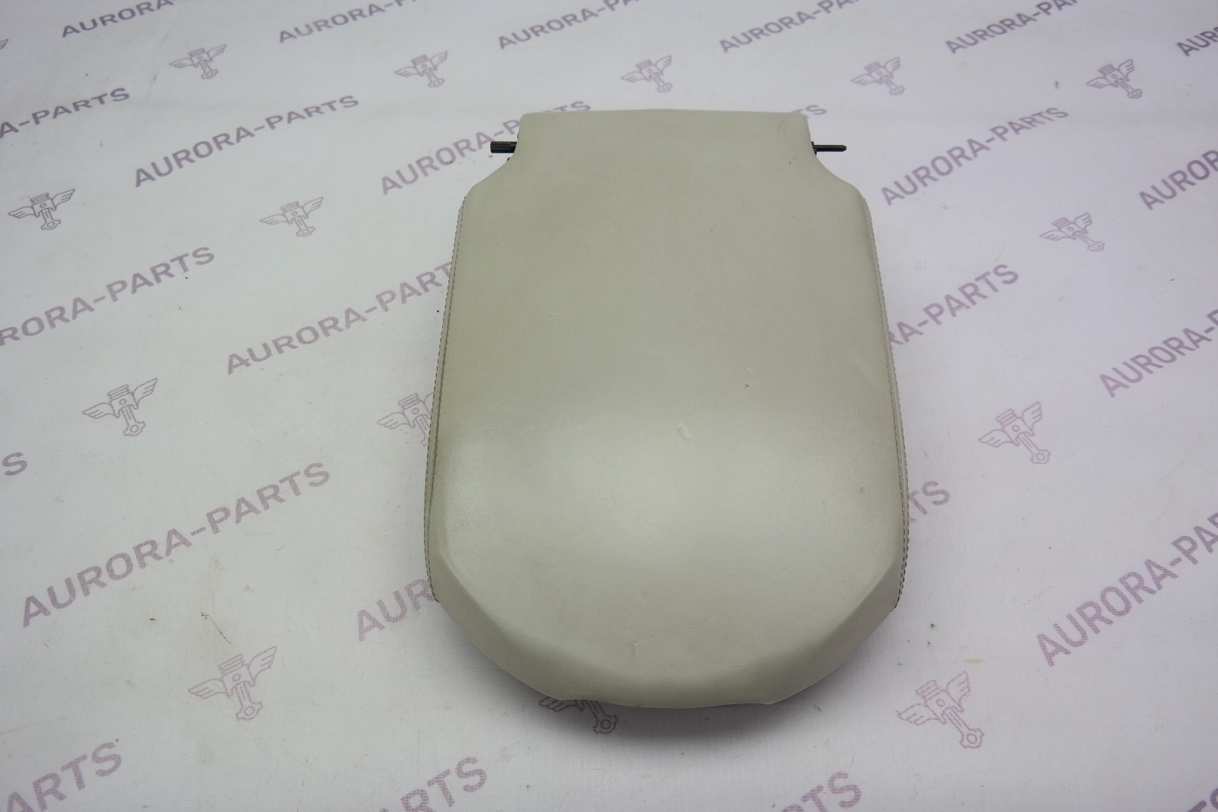 Подлокотник центральной консоли Land Rover Discovery Sport