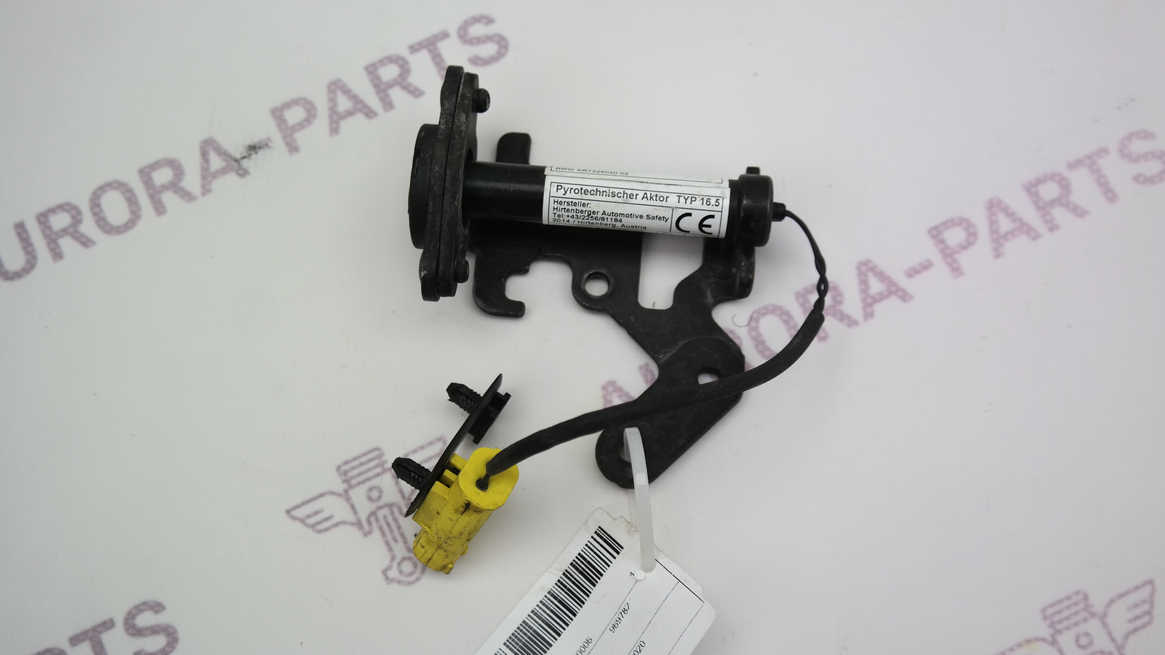 Пиропатрон петли капота RH BMW X6