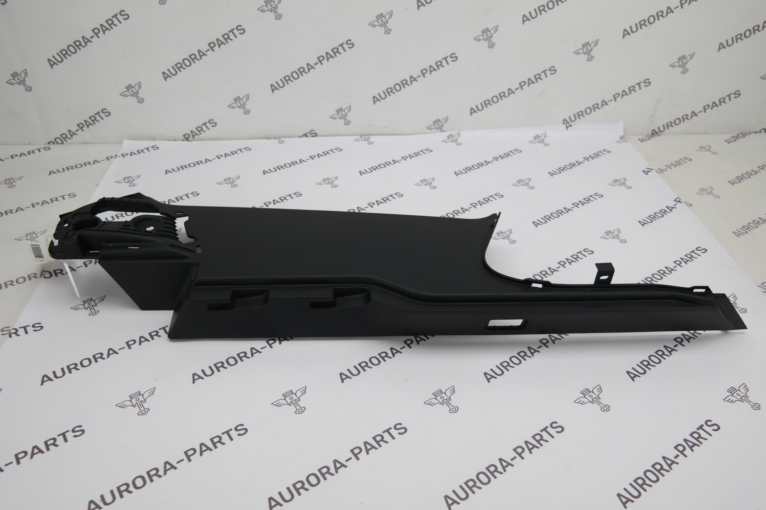 Накладка кронштейна полки багажника RH Land Rover Range Rover 30DDTX