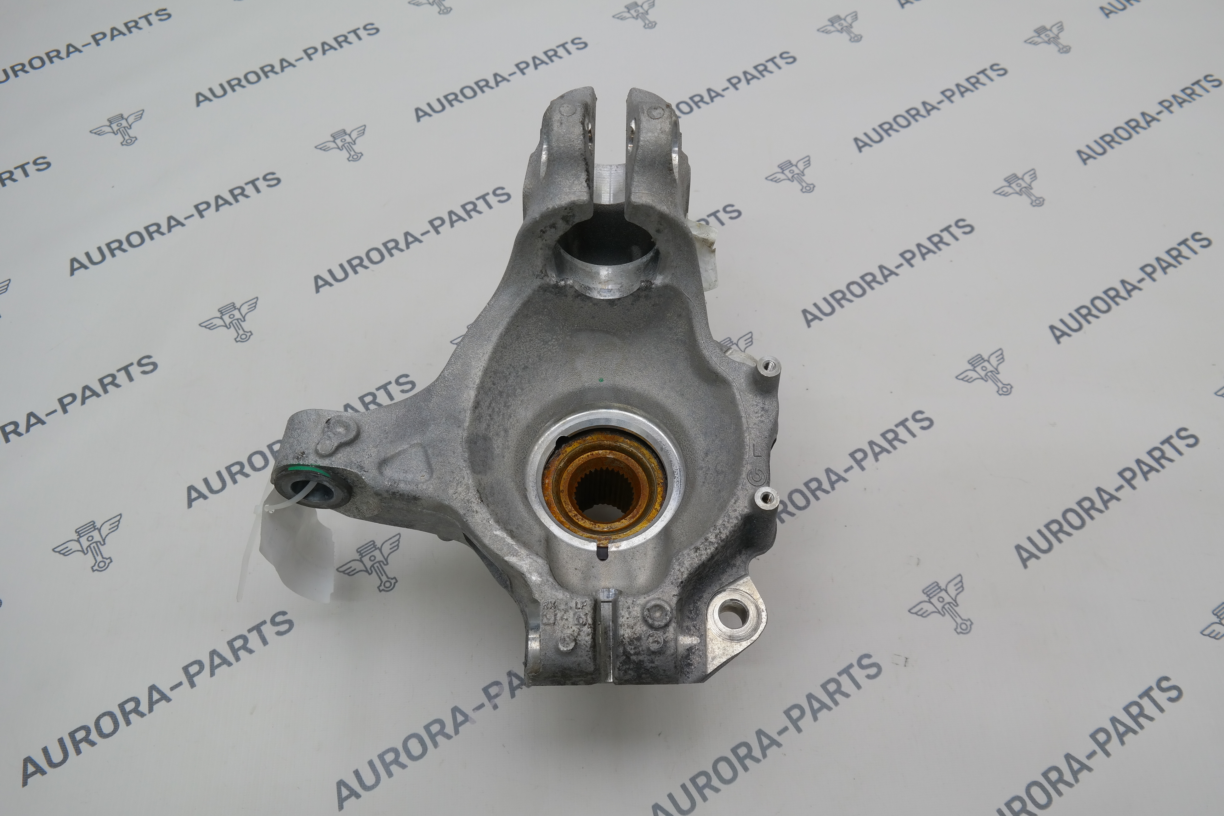 Кулак поворотный передней подвески LH Jaguar E-Pace