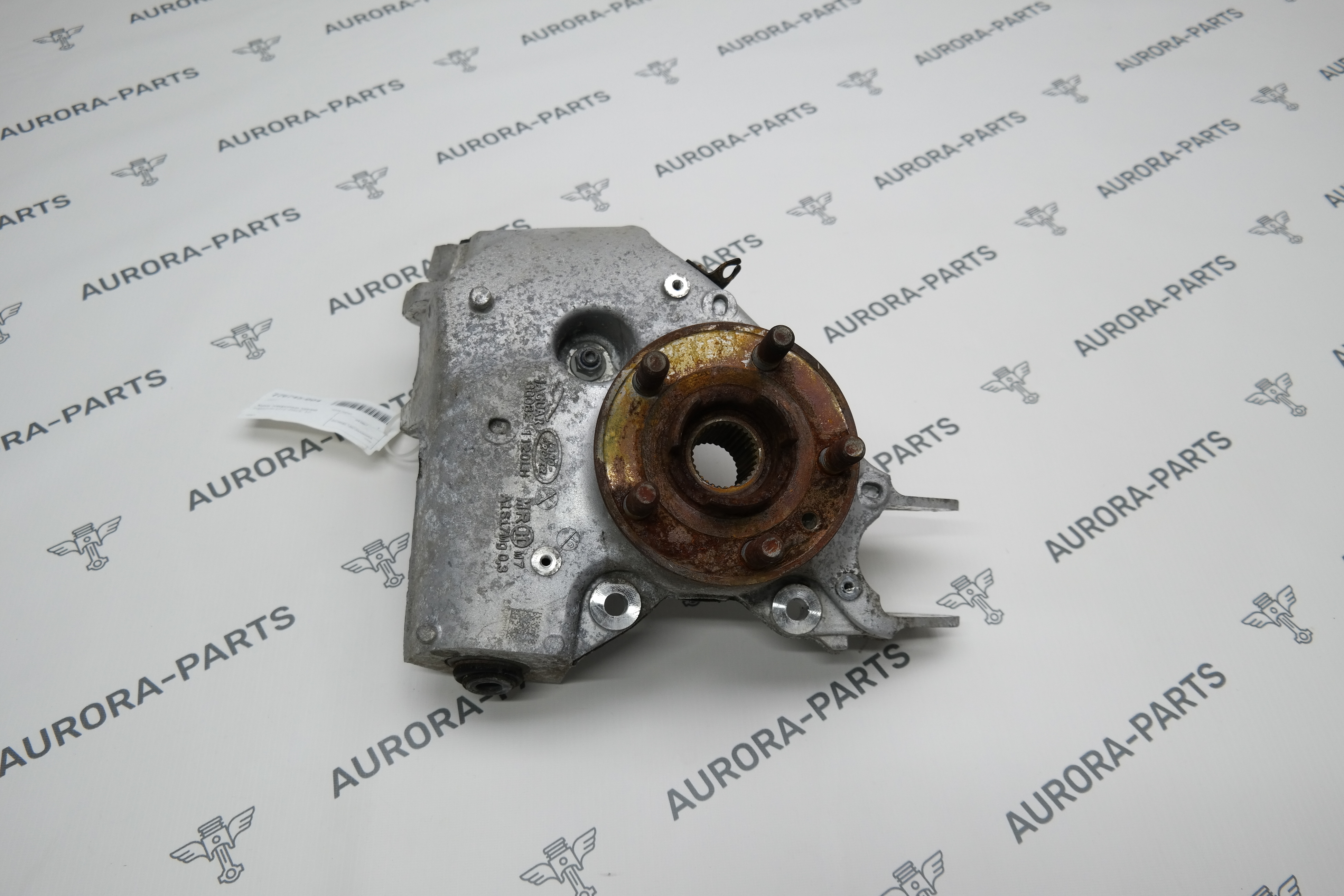 Кулак поворотный задней подвески LH Jaguar E-Pace