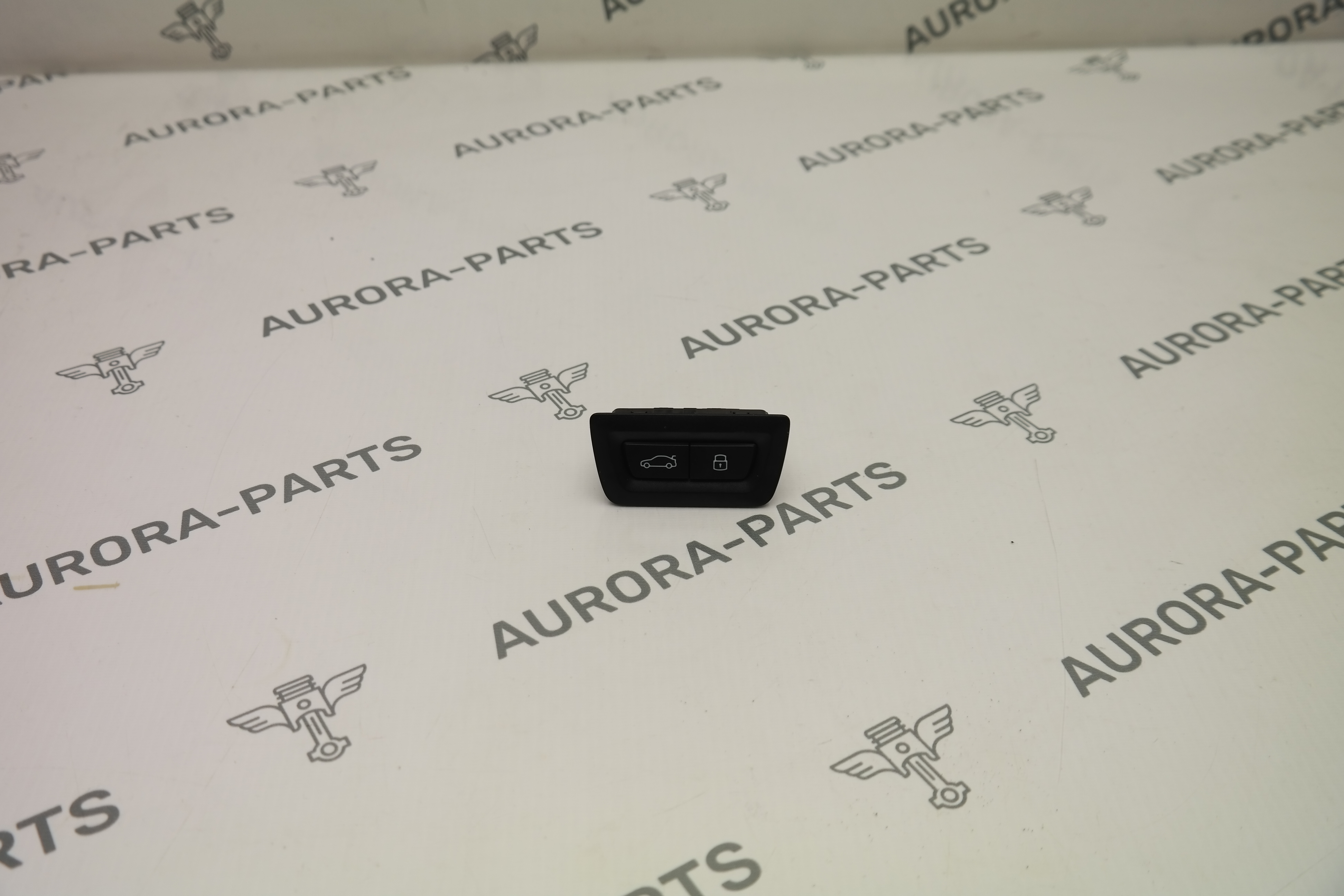 Кнопка закрывания багажной двери BMW X5