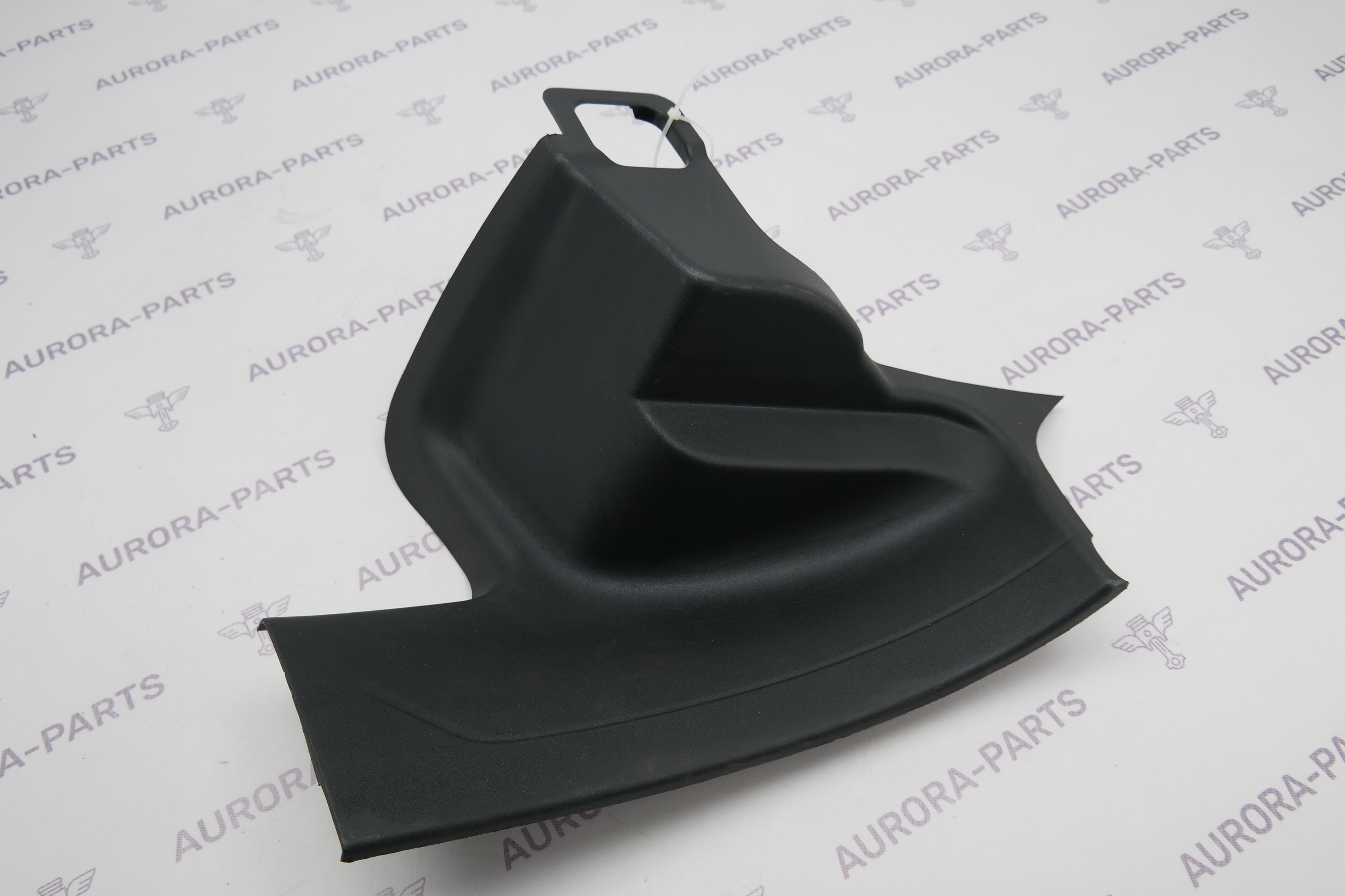 Накладка порога задней двери LH Land Rover Range Rover Velar