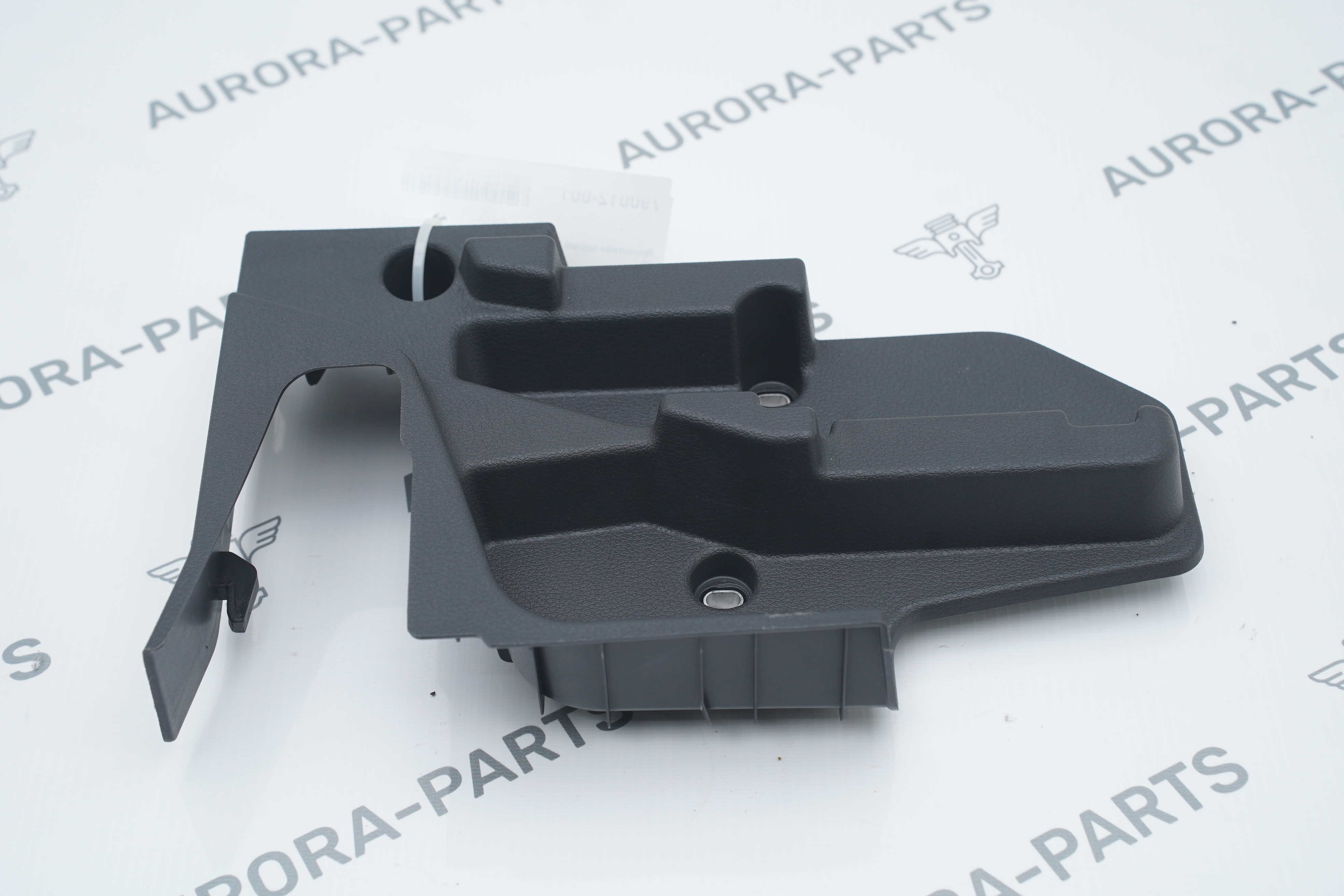 Кронштейн задний RH Audi Q3