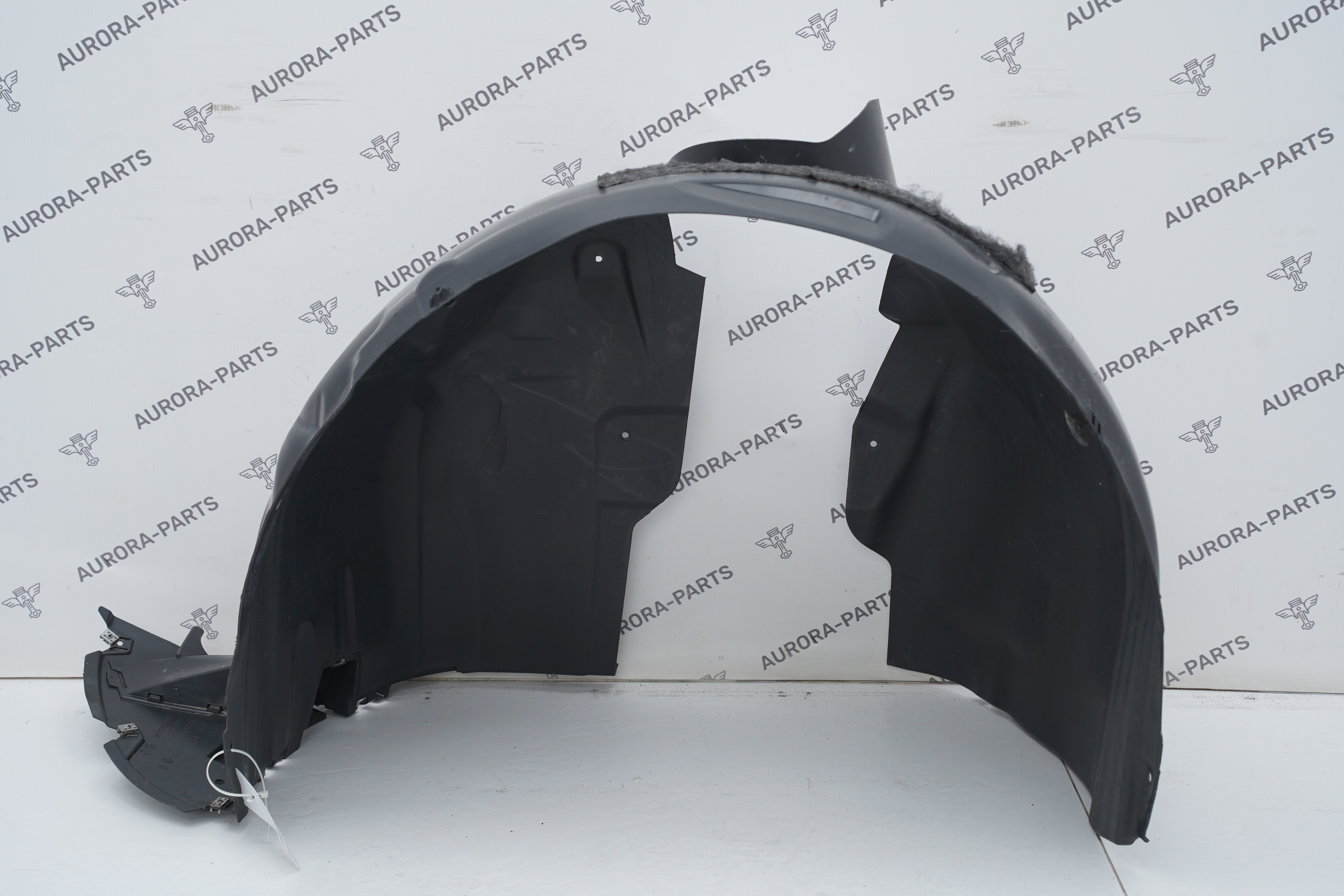 Подкрылок передний LH Audi Q3