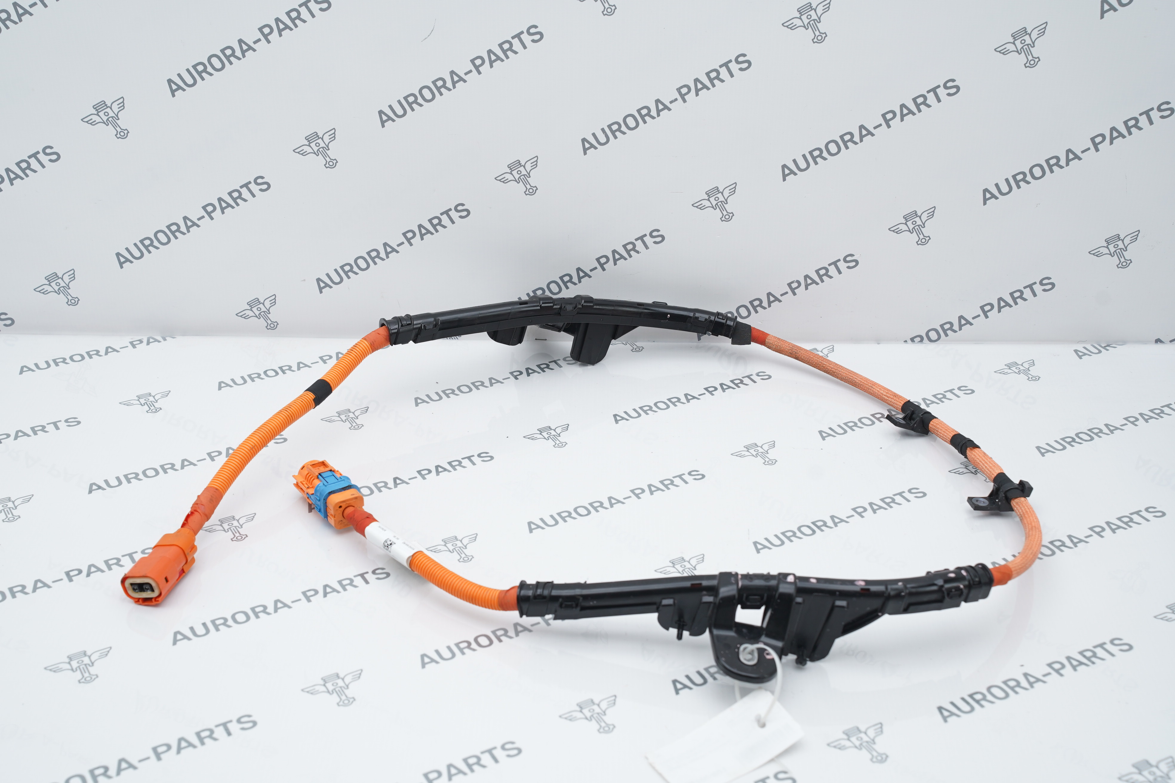 Провод от зардного устройства акб к обогревателю салона Land Rover Range Rover 30DDTX