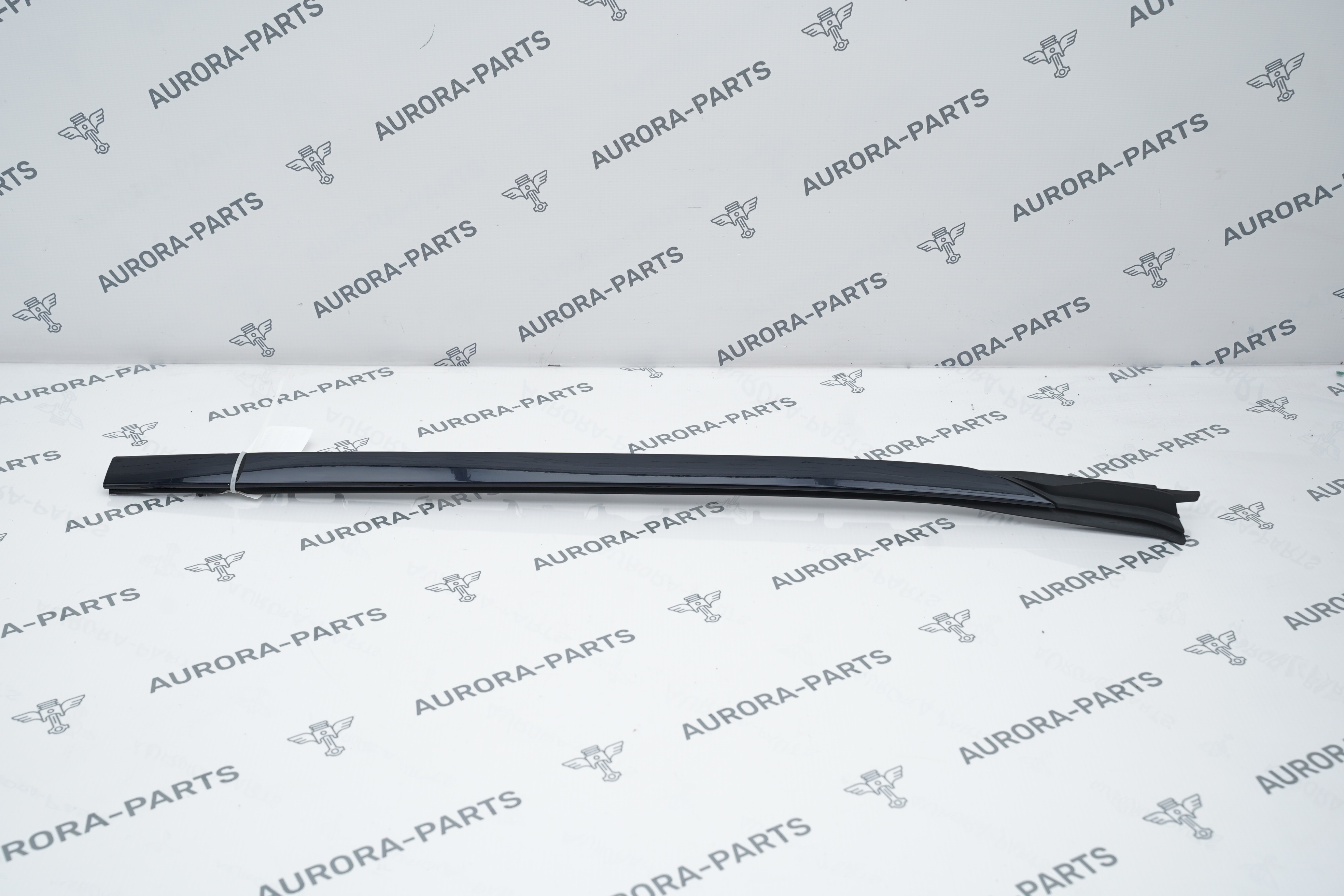 Молдинг лобового стекла LH BMW X6