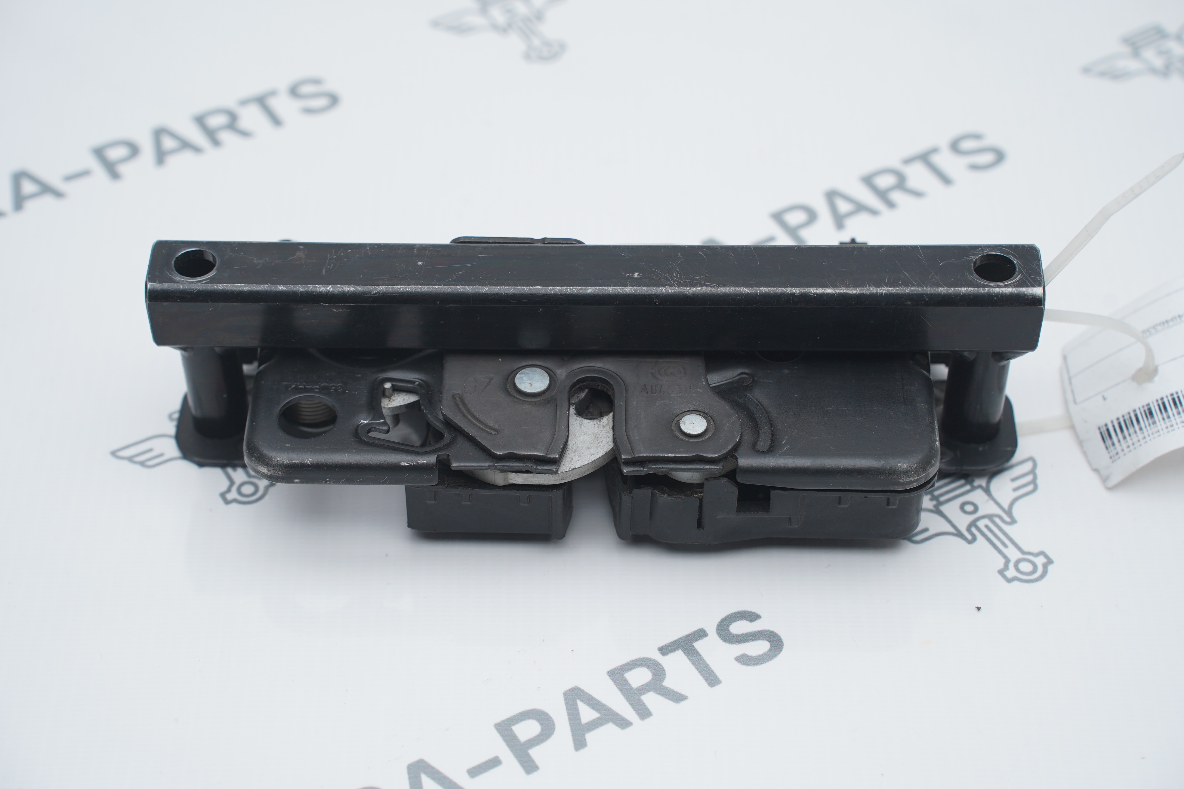 Замок крышки багажника BMW X6