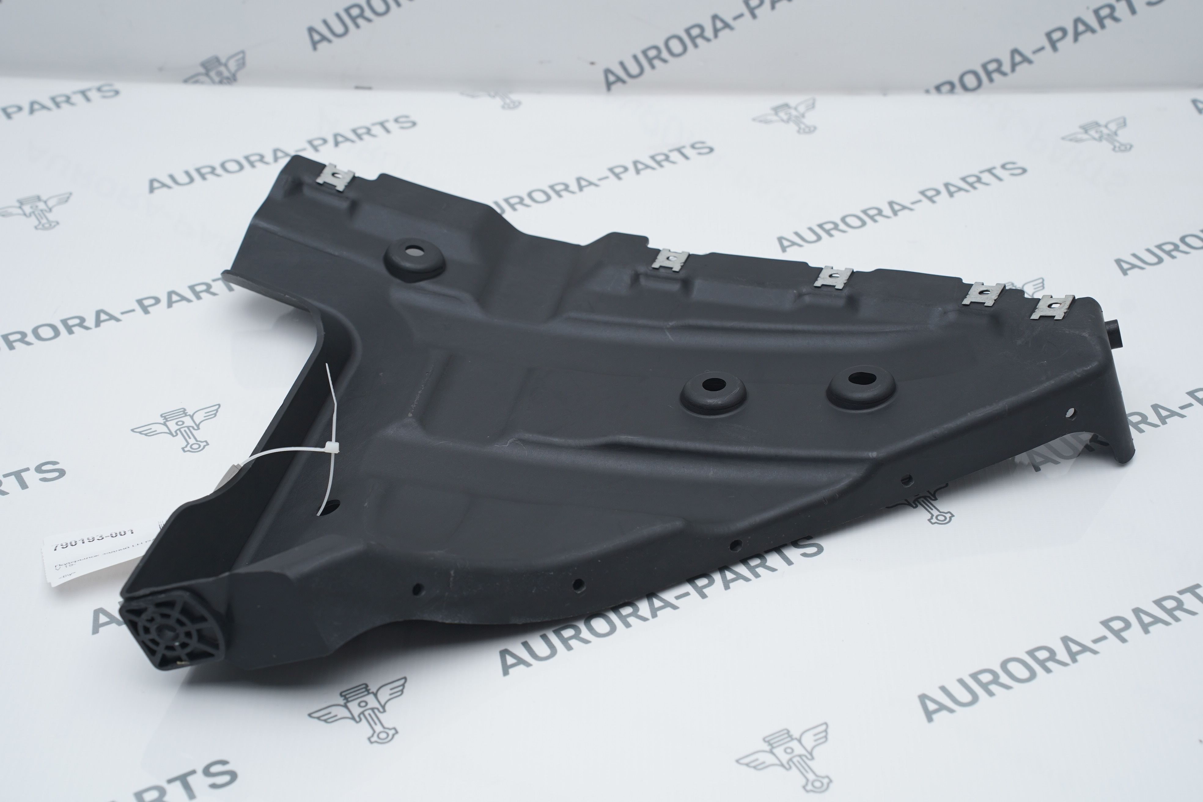 Подкрылок задний (передняя часть) LH Dodge RAM