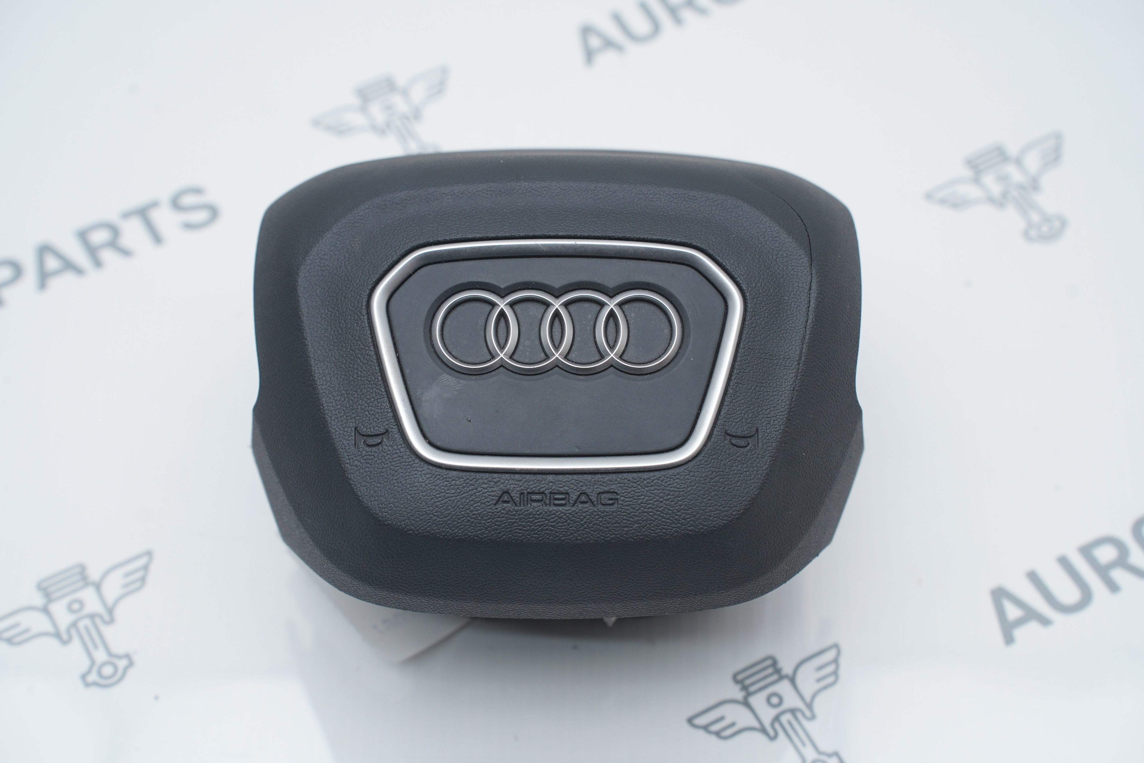 Подушка безопасности в руль (с дефектом) Audi Q3