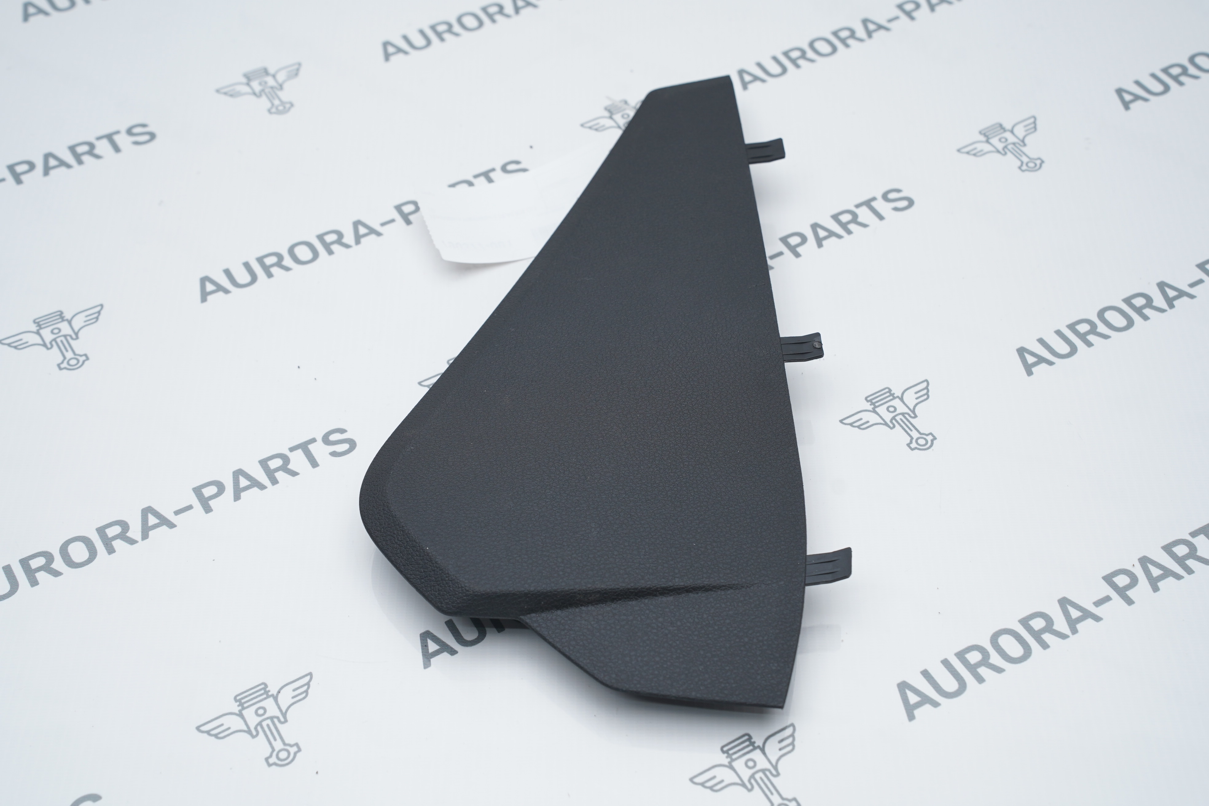 Накладка торпеды LH Audi Q3