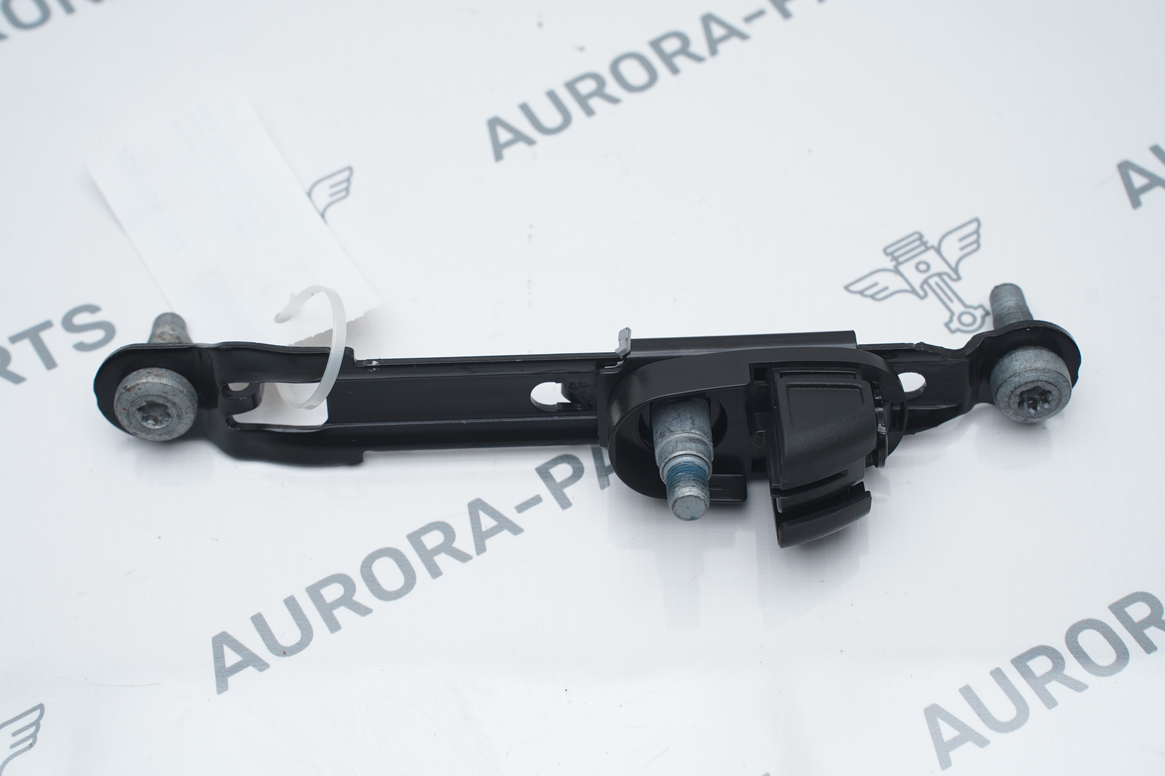 Регулятор высоты ремня безопасности передний LH=RH Dodge RAM