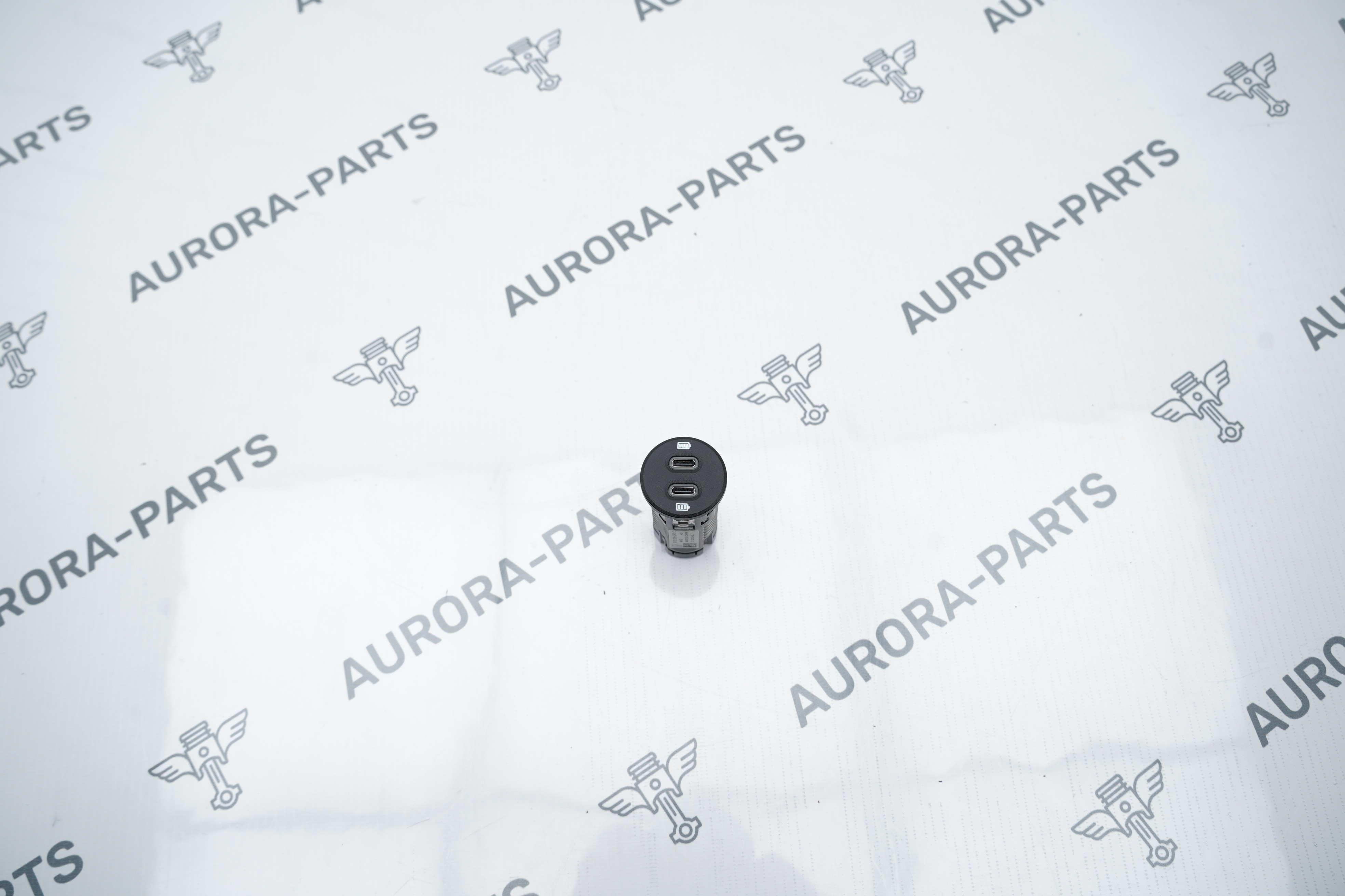 Разъем USB Type-C Porsche Cayenne