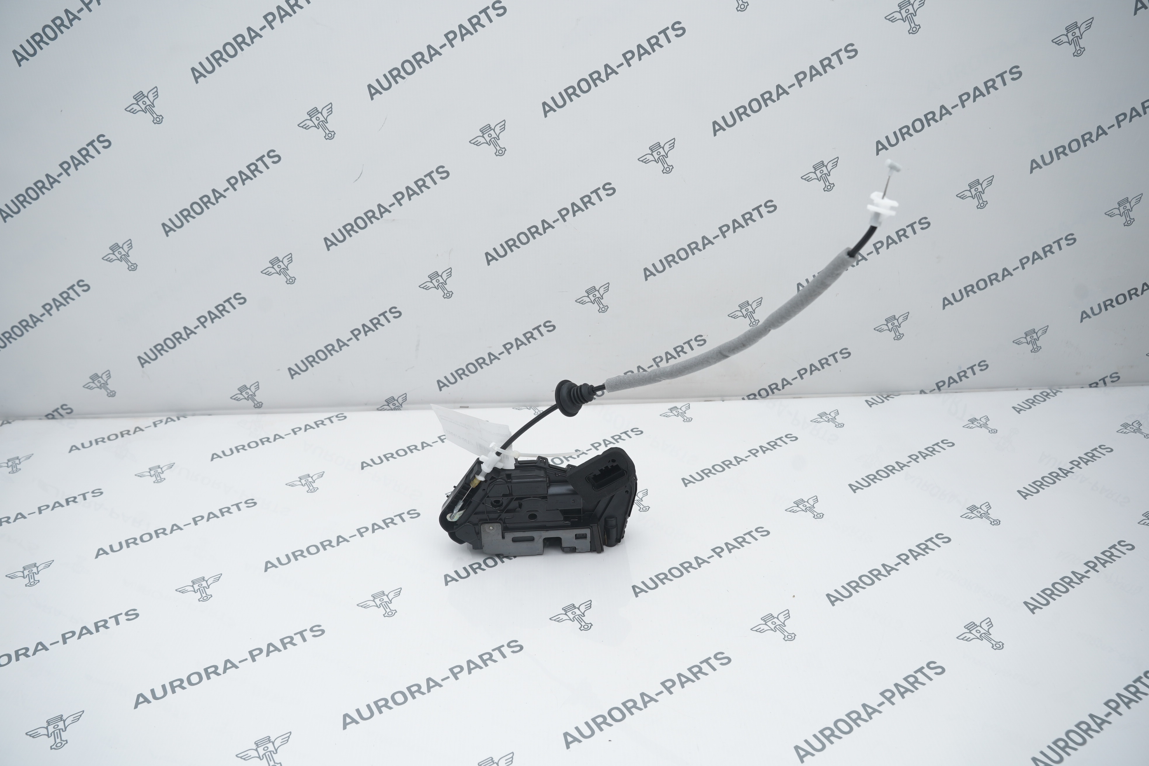 Замок передней двери с "Keyless-Go" RH Audi Q3