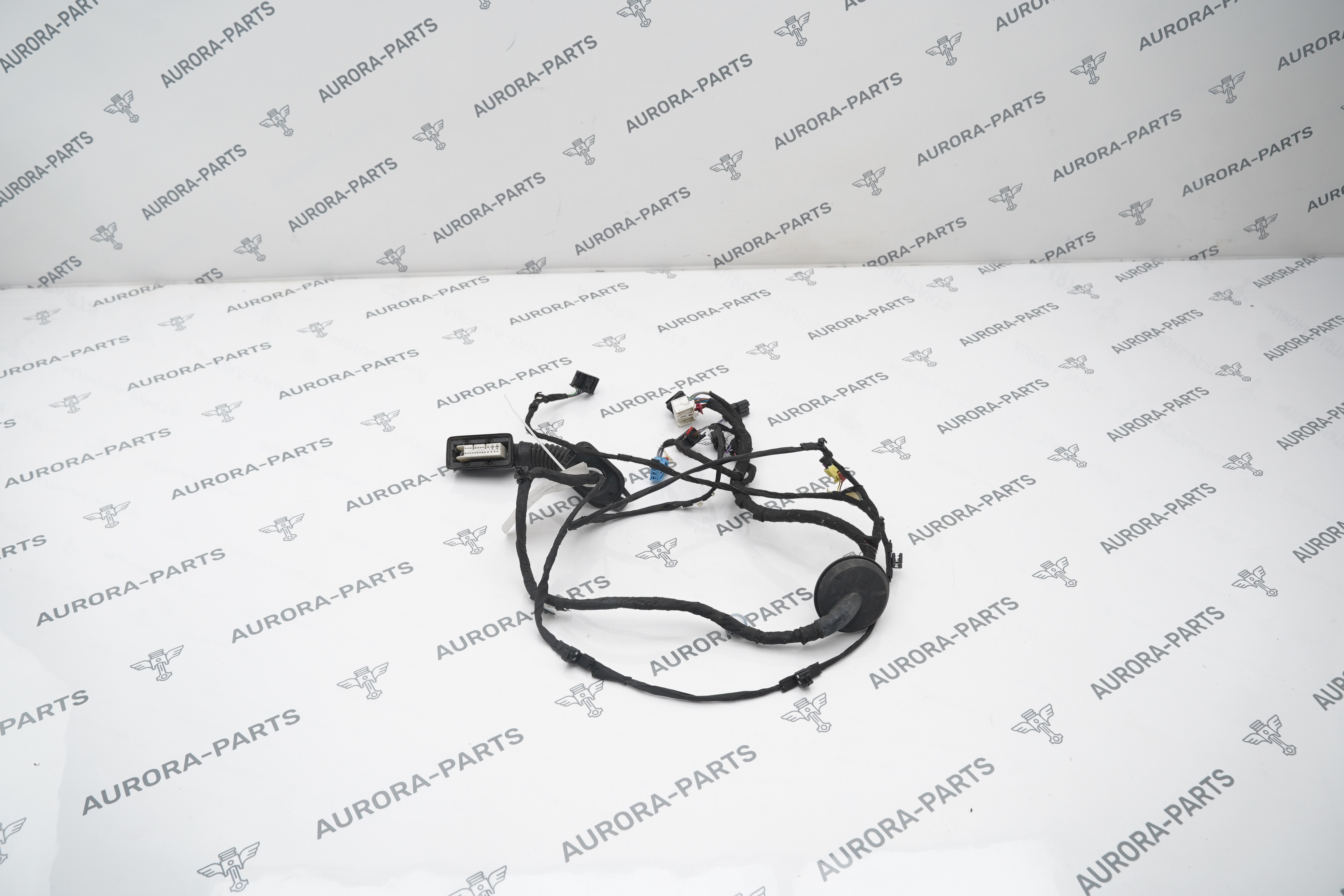 Жгут проводки передней двери с "Keyless-Entry" LH Audi Q3