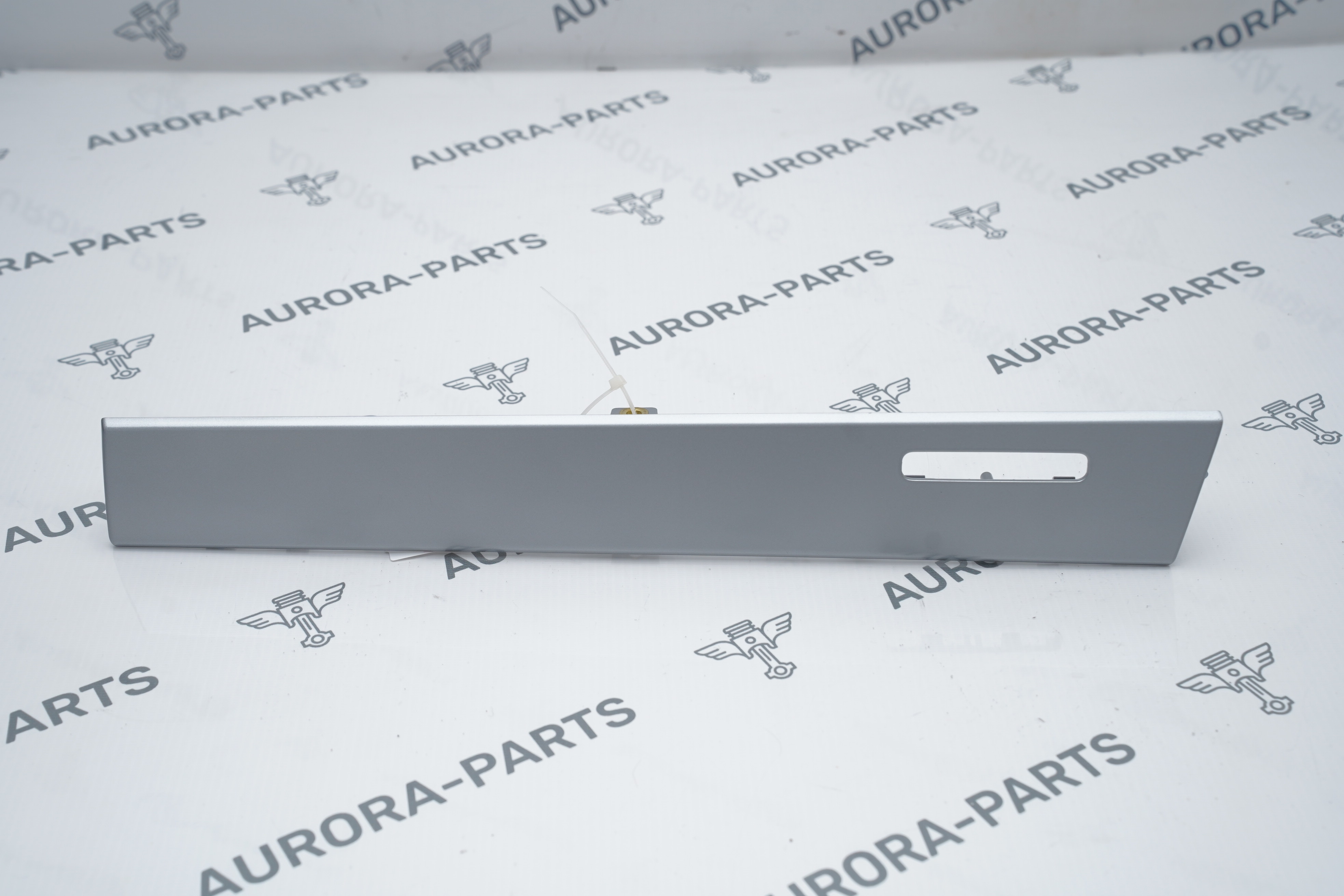 Накладка торпеды Audi Q3