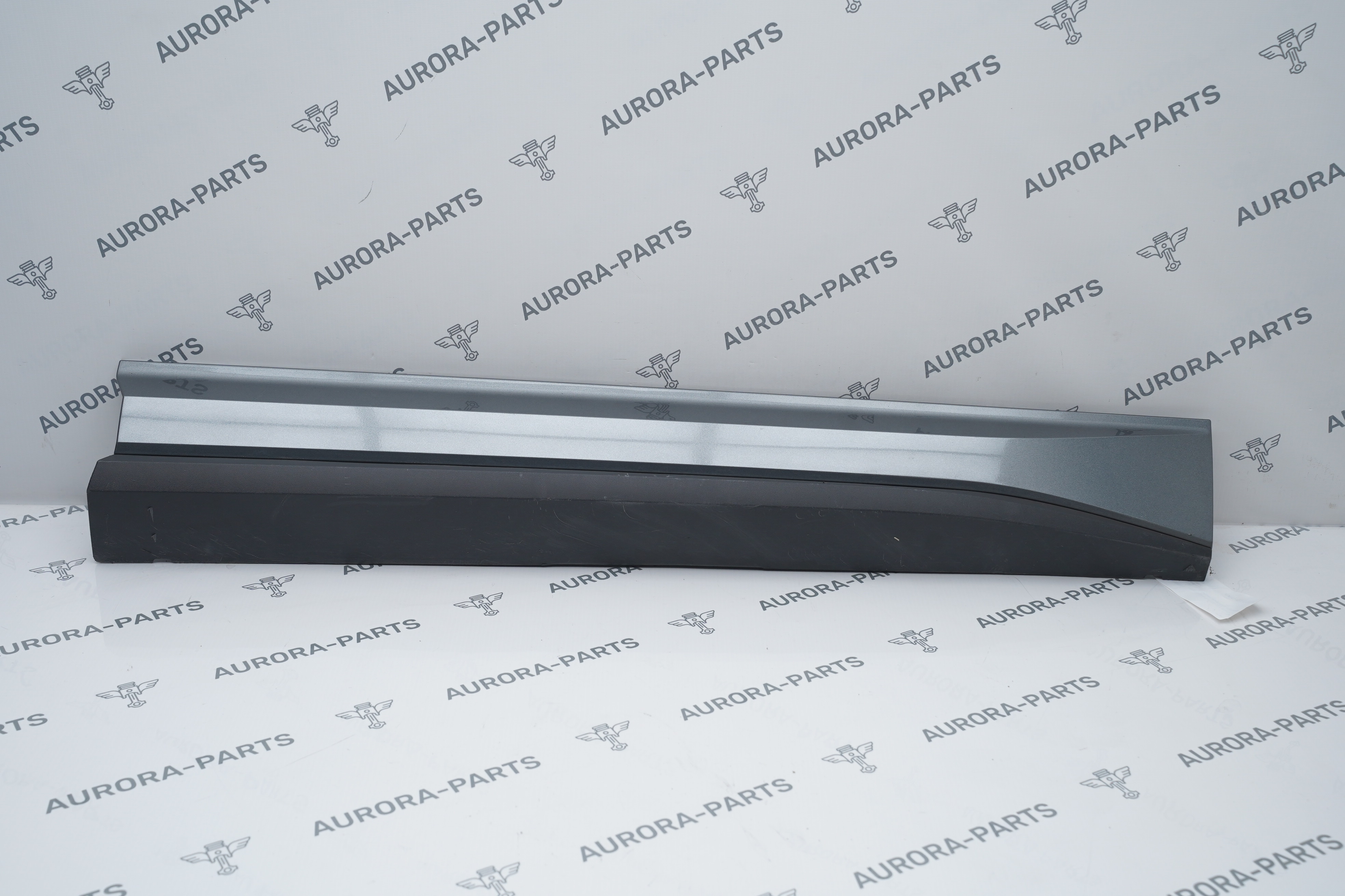 Молдинг передней двери нижний RH (Sportpaket) Skoda Kodiaq